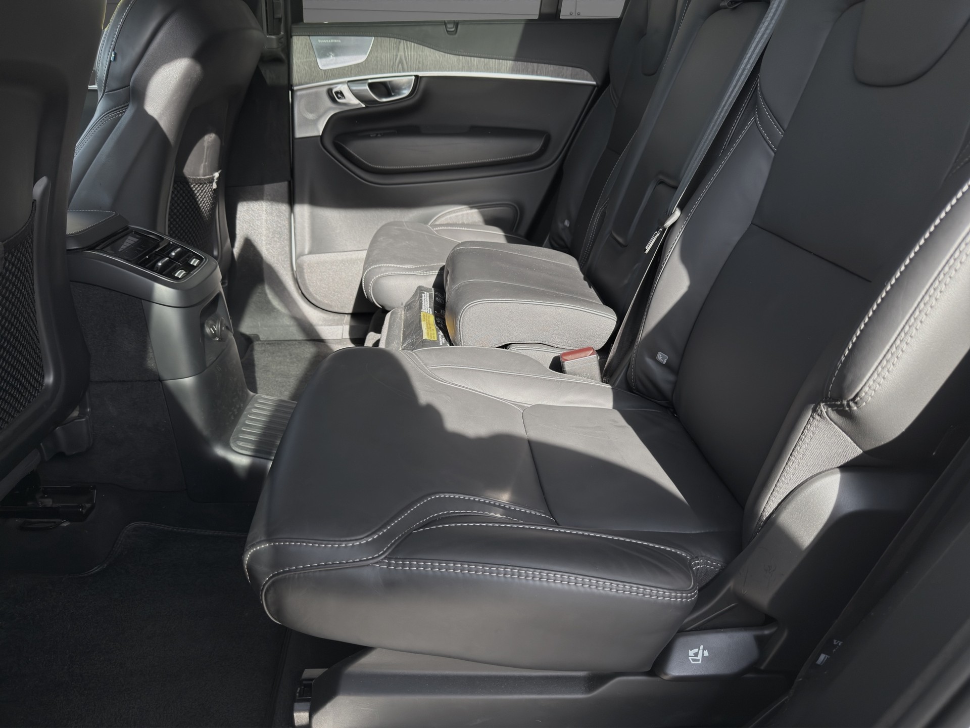 VOLVO XC90 T8 eAWD PluginHybrid Ultimate Dark Geartronic-image-10
