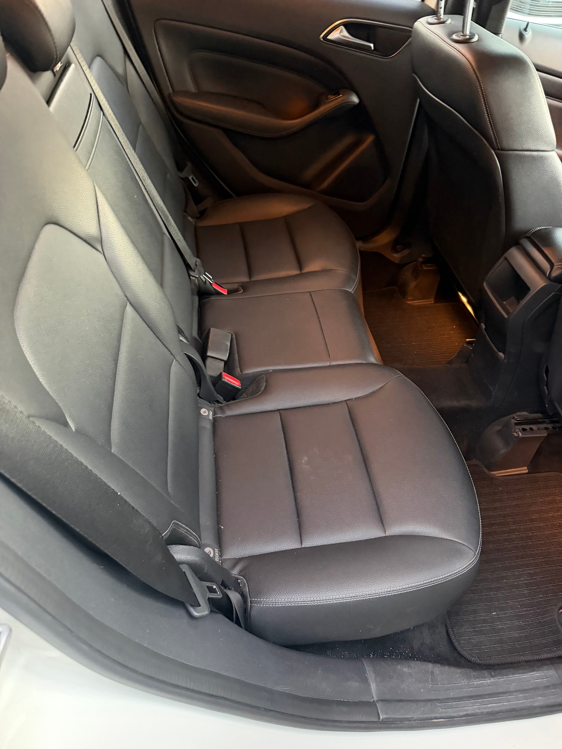 MERCEDES-BENZ B 220 CDI Swiss Star Edition AMG Line 4Matic-image-5