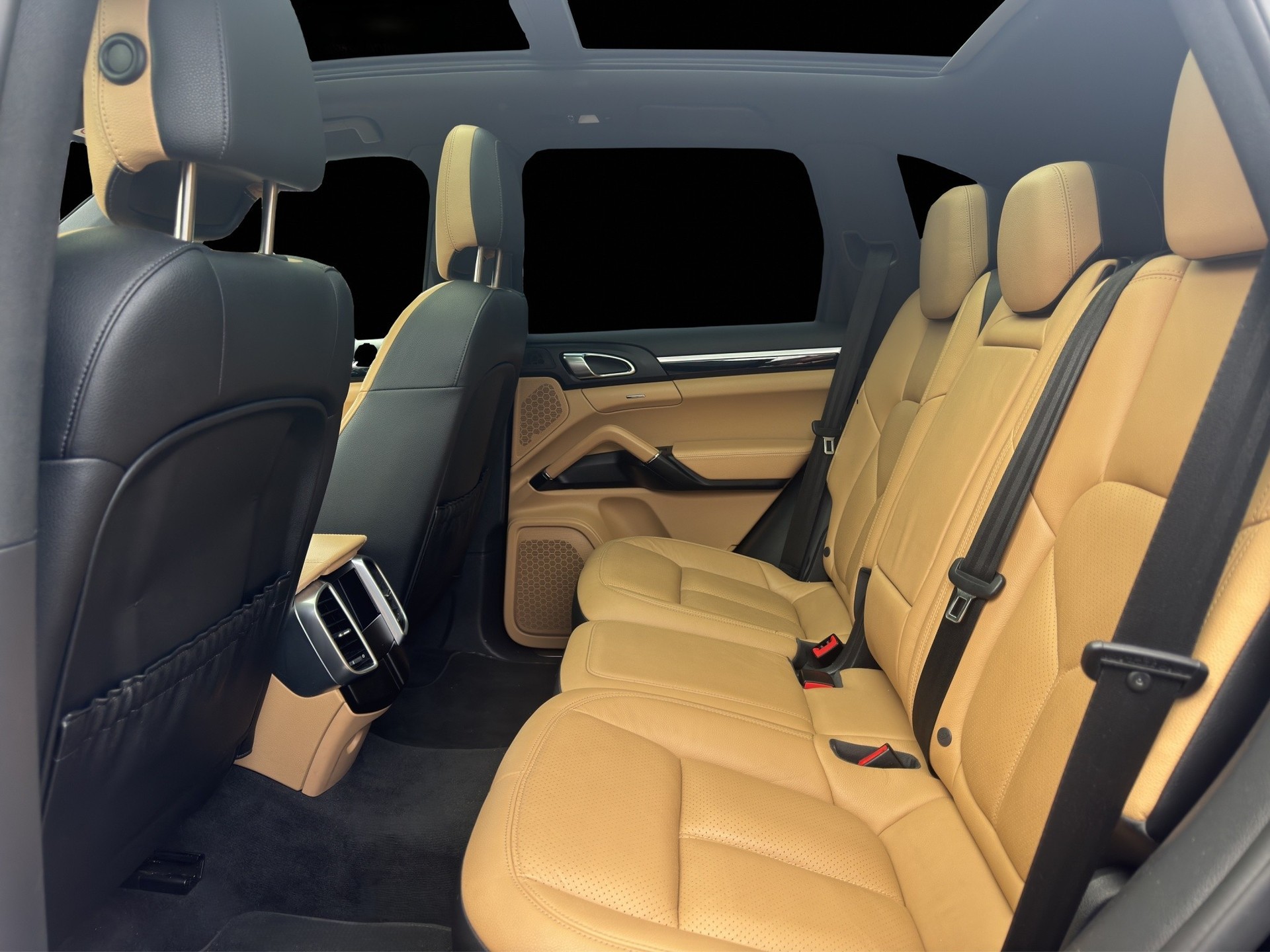 PORSCHE Cayenne Diesel-image-14