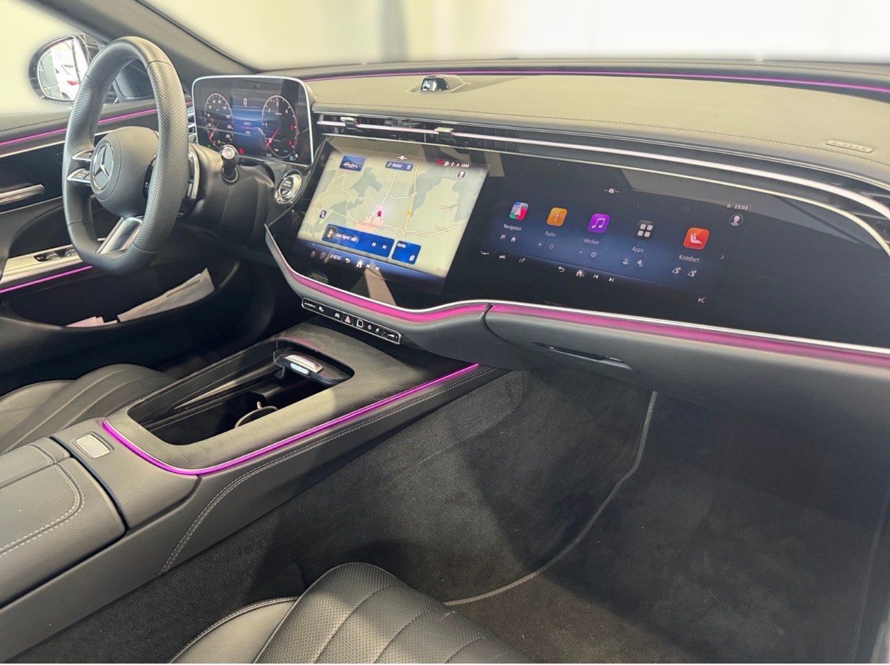 MERCEDES-BENZ E 220 d 4Matic 9G-Tronic *Gratis Service bis 100‘000KM* *Werksgarantie*-showroom-element-1