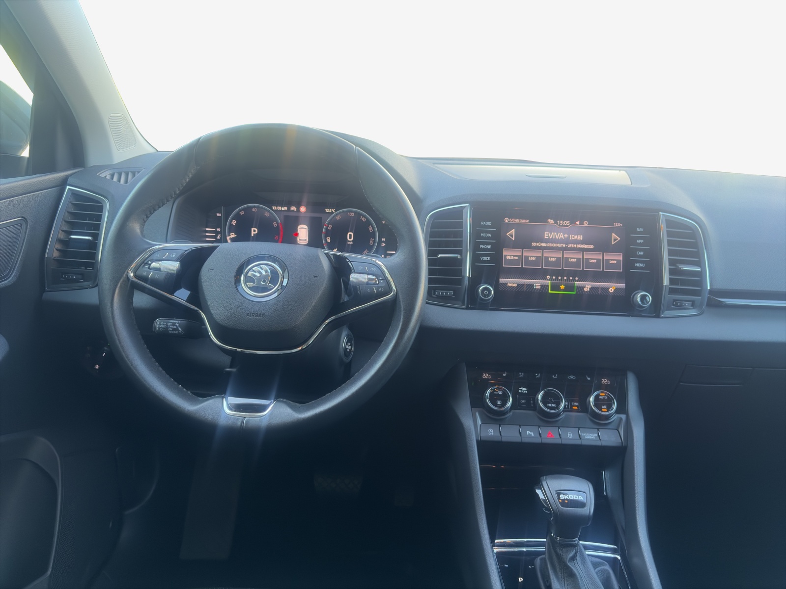 SKODA Karoq 1.5 TSI Ambition DSG-image-8