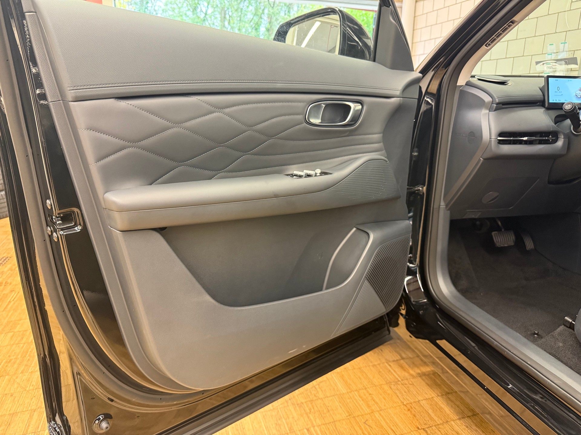 GEELY Pro +-image-13