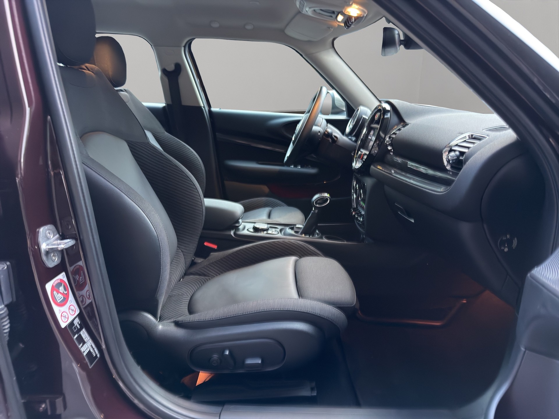 MINI Clubman Cooper S Steptronic-image-19