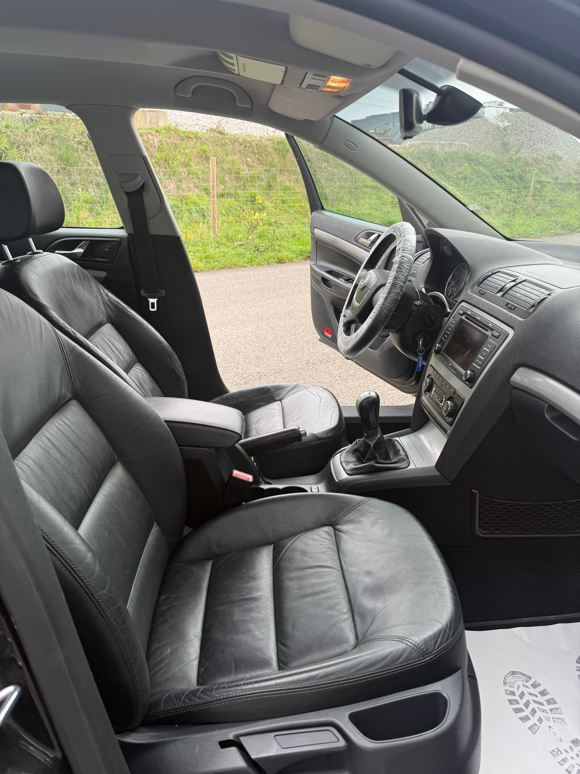 SKODA Octavia Combi 1.8 TSI Swiss Adventure 4x4-image-6