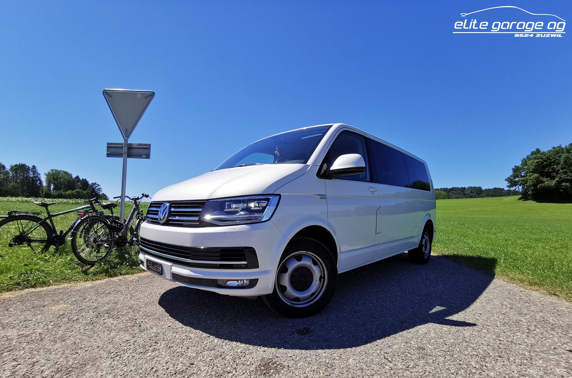 VW T6 Caravelle 2.0 B-TDI Comfortline DSG LWB-image-1