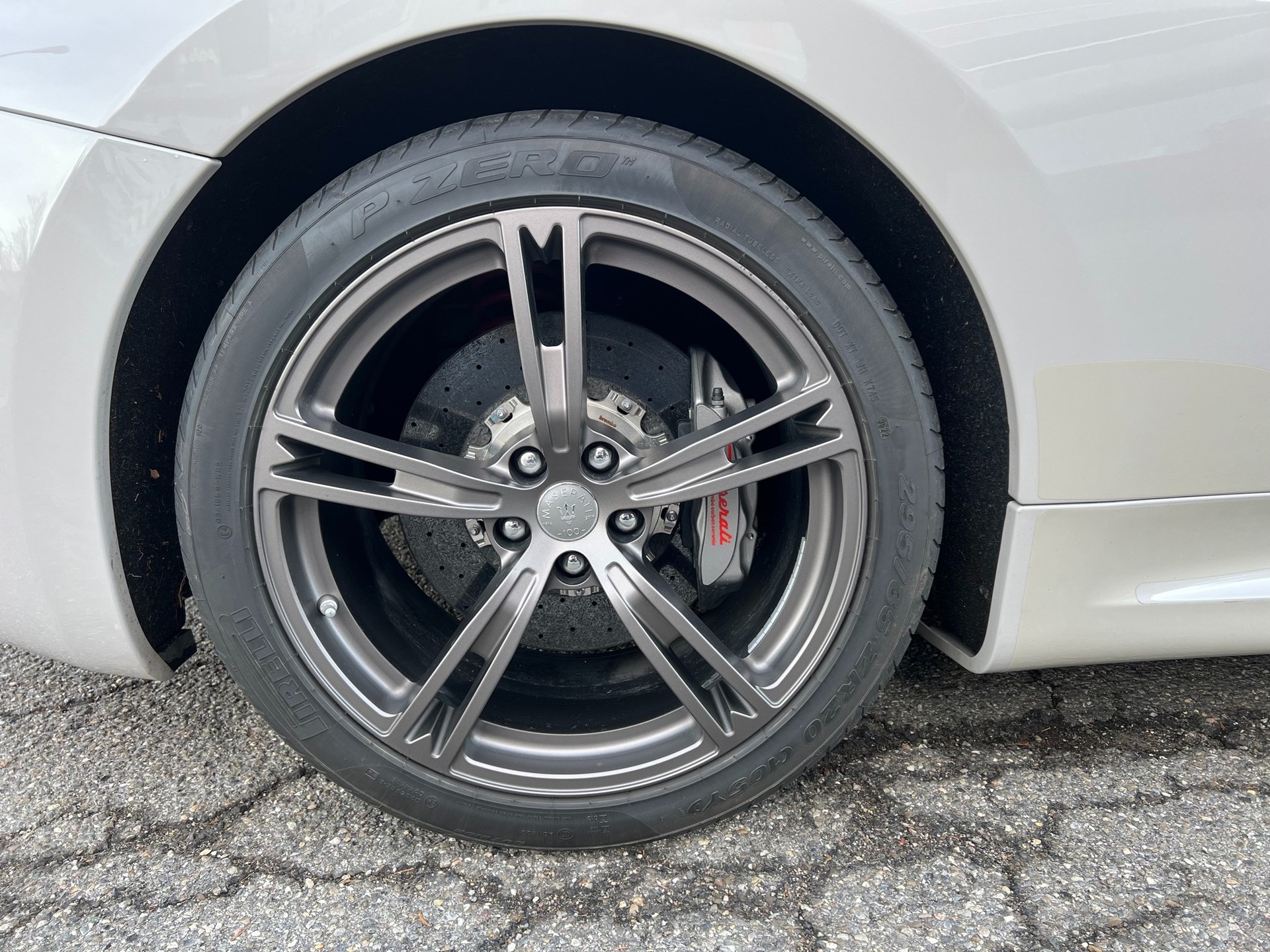 MASERATI GranTurismo MC Stradale Centenial Edition-image-12