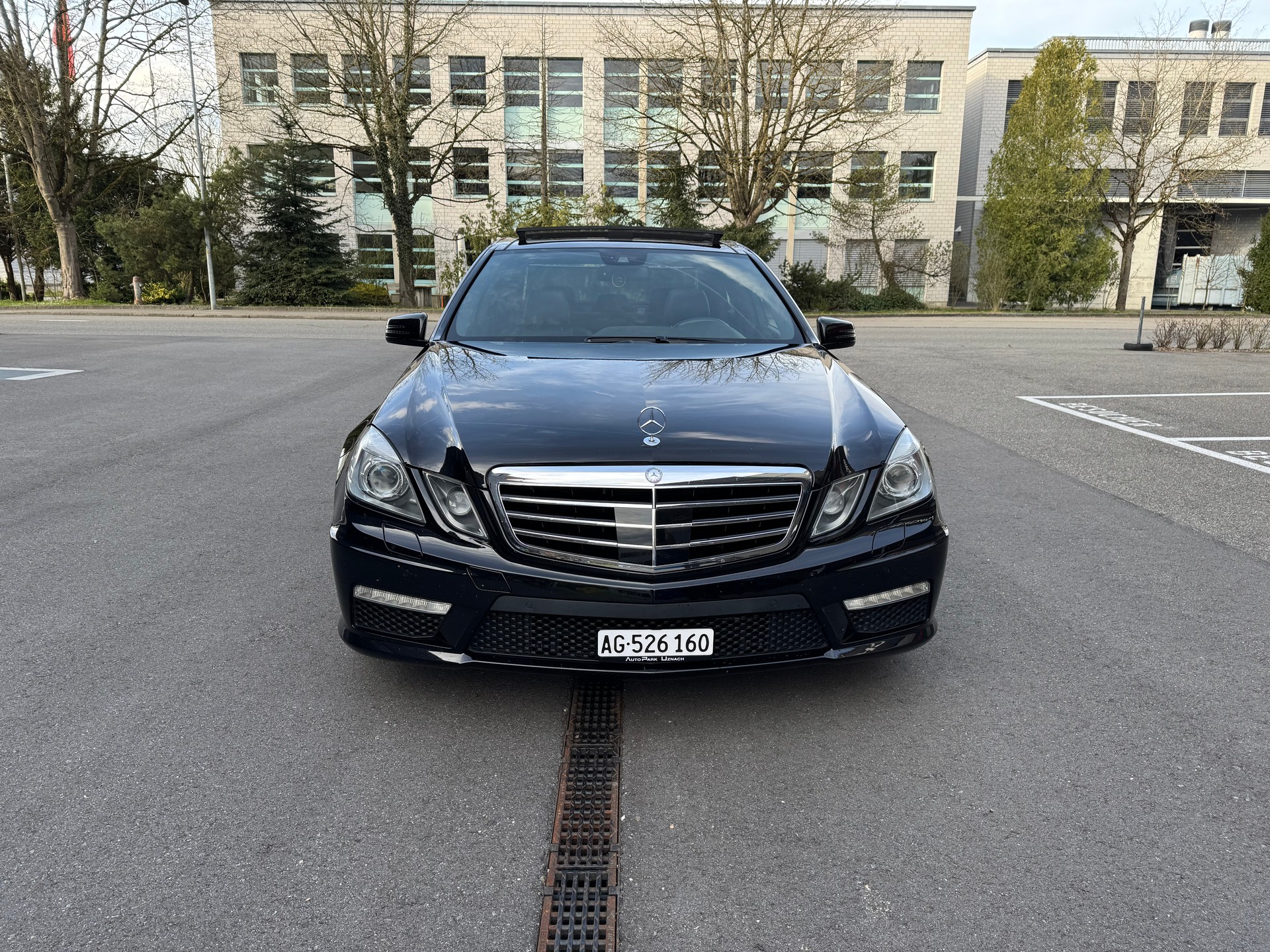 MERCEDES-BENZ E 63 CGI AMG 7G-Tronic-image-1