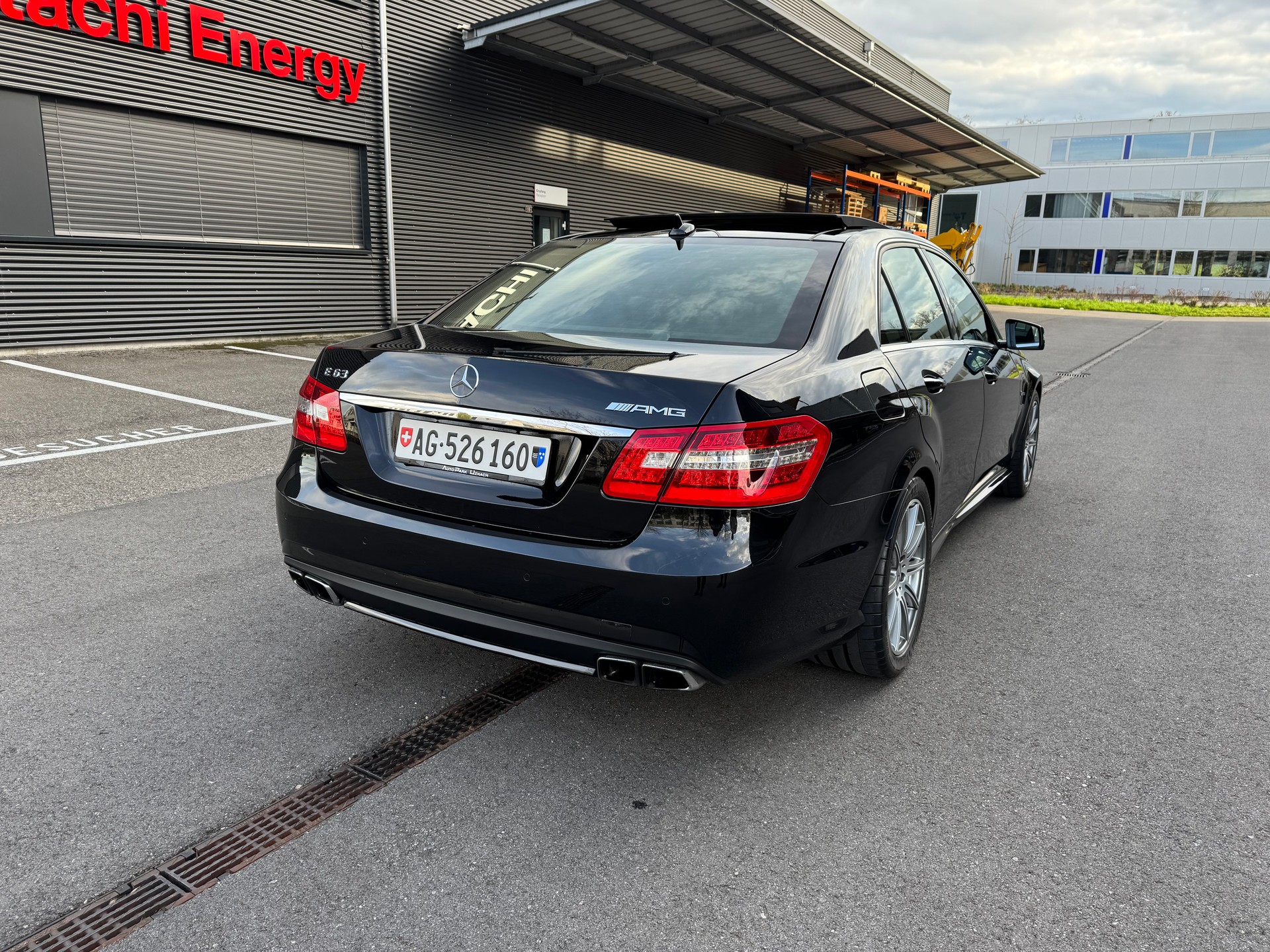 MERCEDES-BENZ E 63 CGI AMG 7G-Tronic-image-4