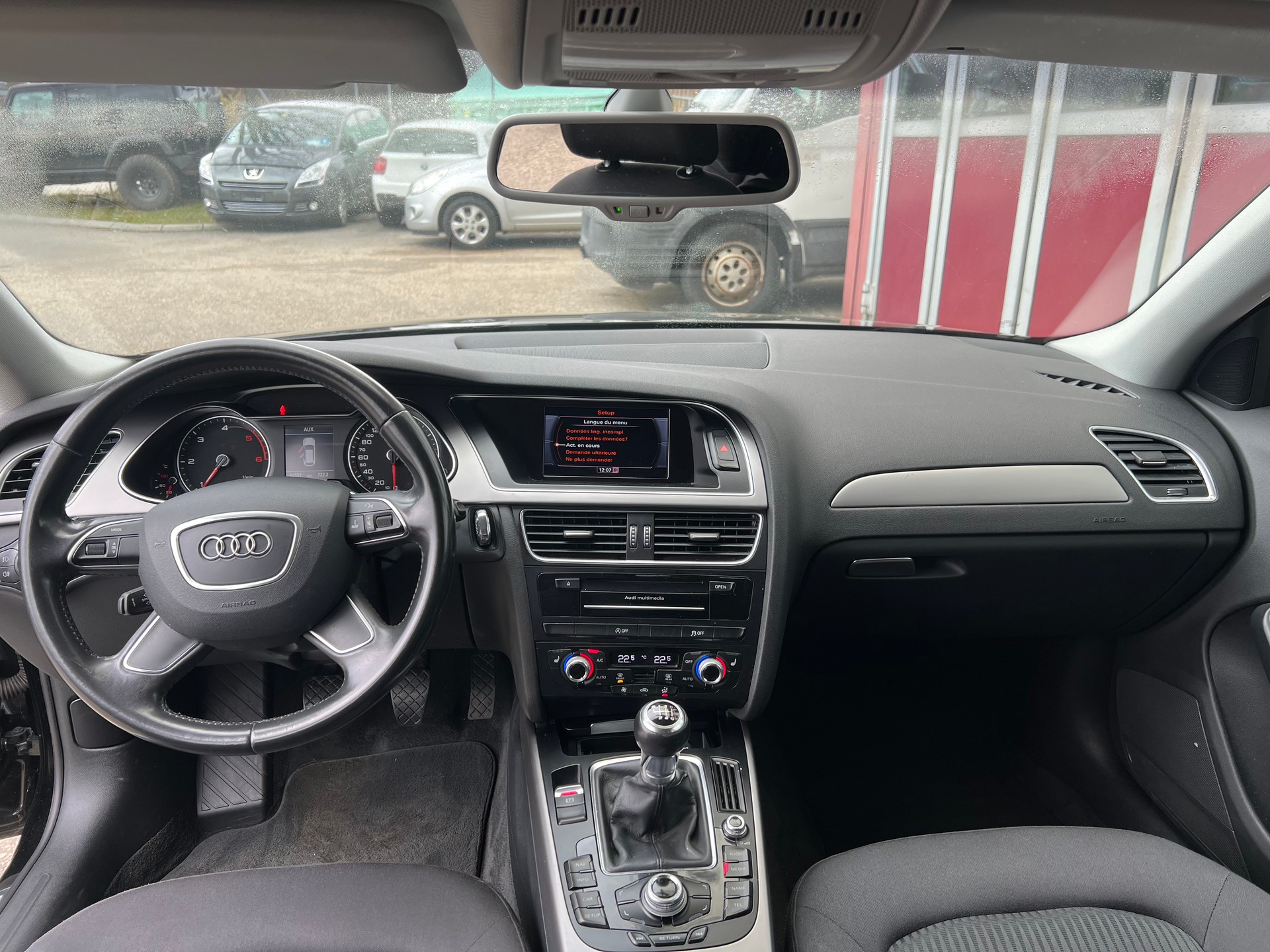 AUDI A4 Avant 2.0 TDI-image-7