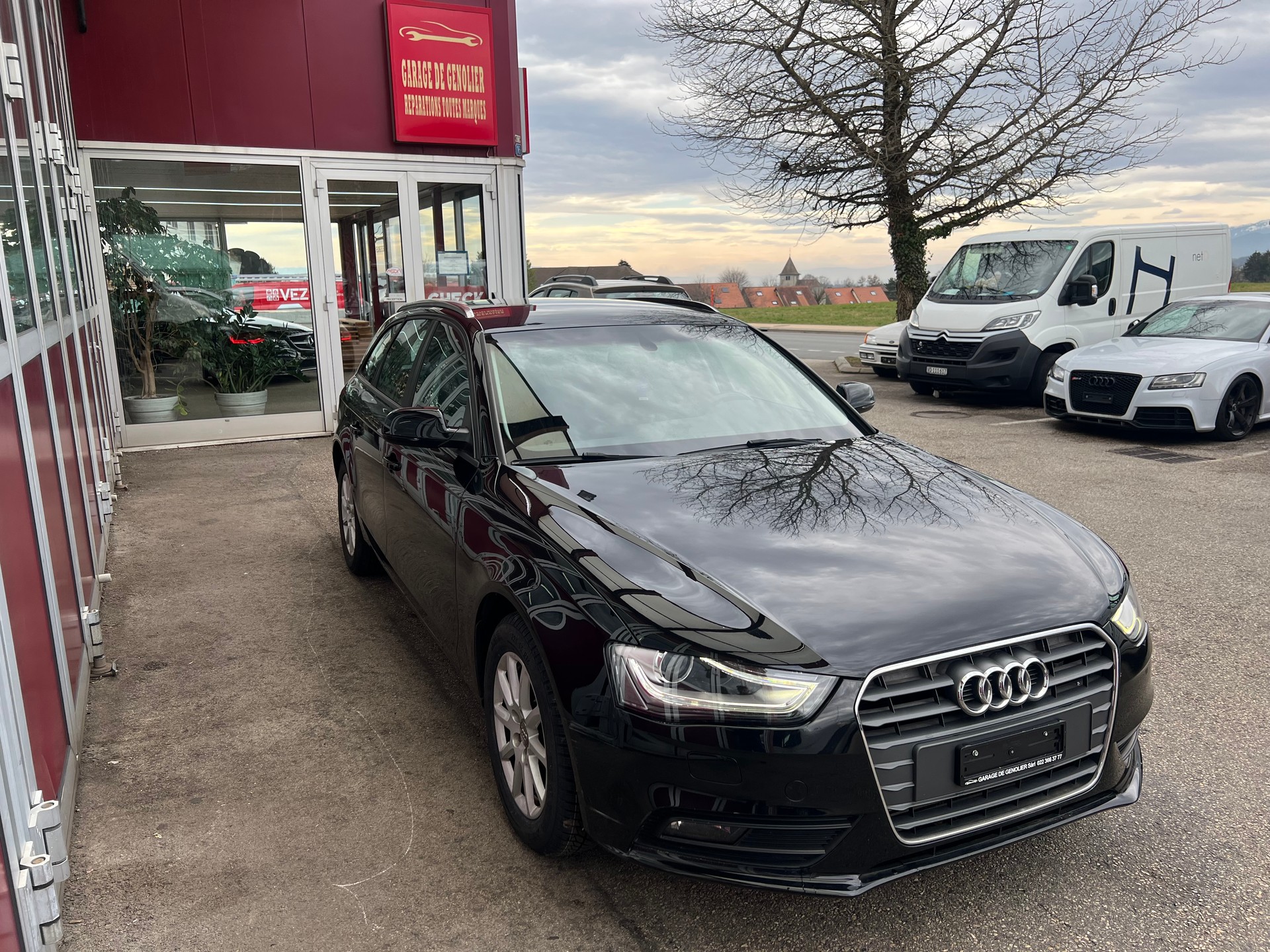 AUDI A4 Avant 2.0 TDI-image-1