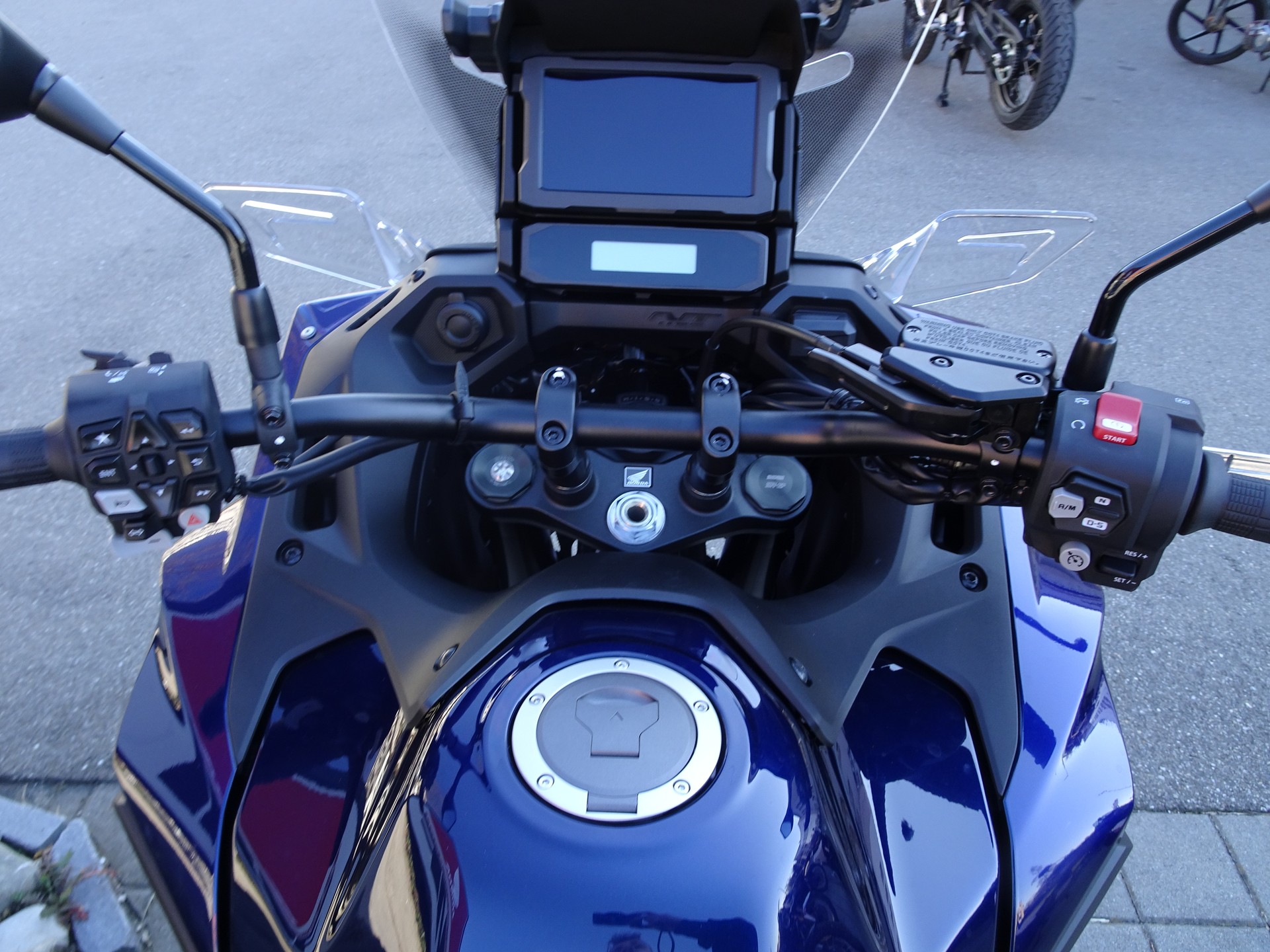 HONDA NT 1100-image-4
