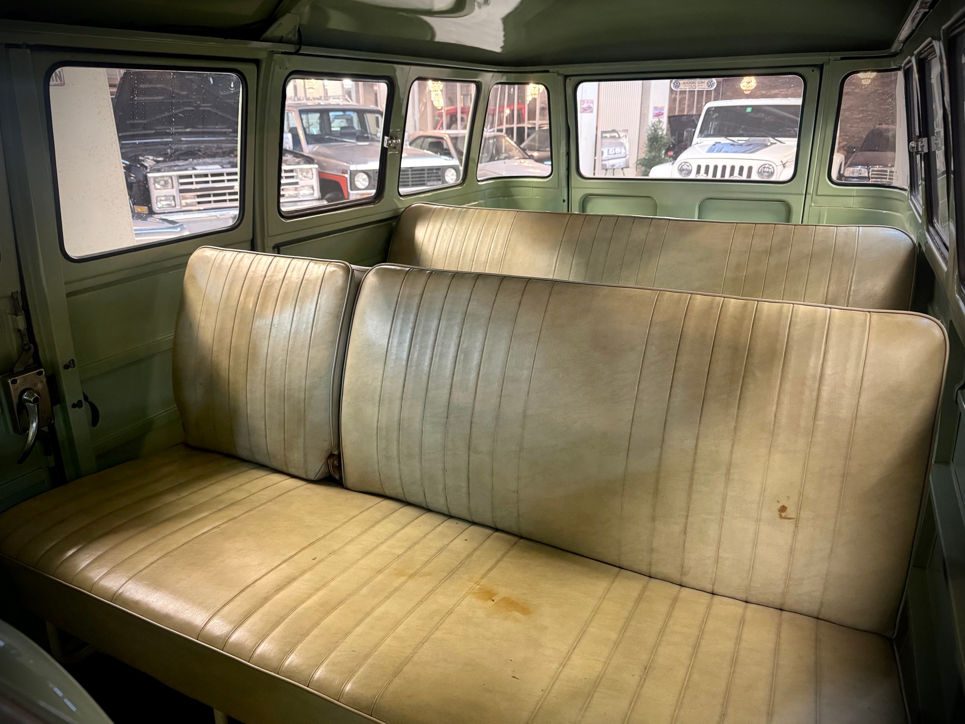 VW T1-image-15