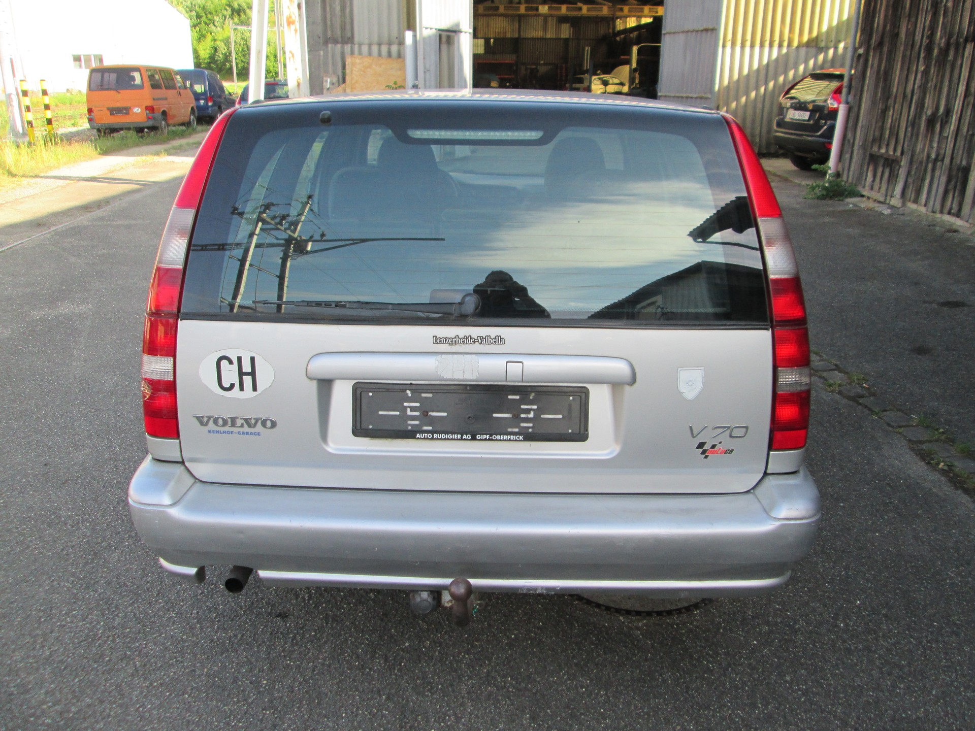 VOLVO V70 2.4 20V-image-4