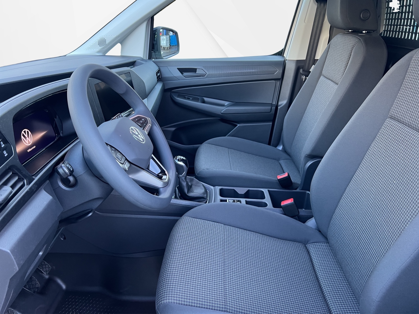 VW Caddy Cargo 1.5 TSI Entry-image-9