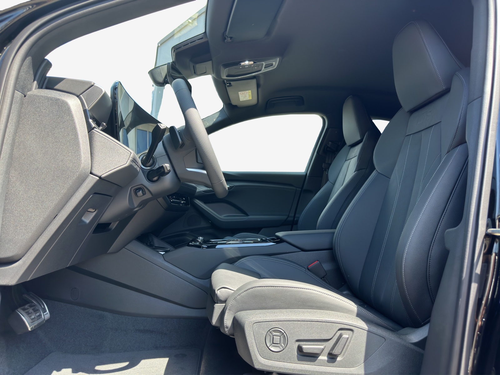 AUDI Q6 Sportback e-tron quattro-image-6