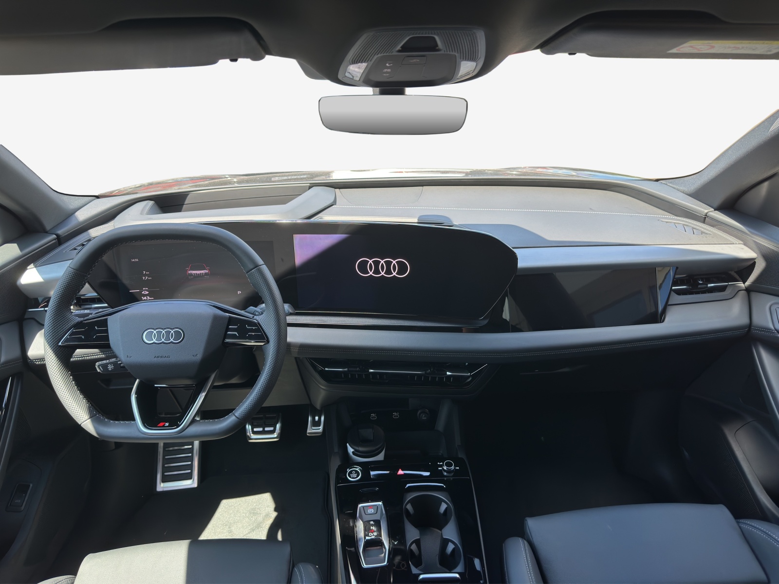 AUDI Q6 Sportback e-tron quattro-image-9