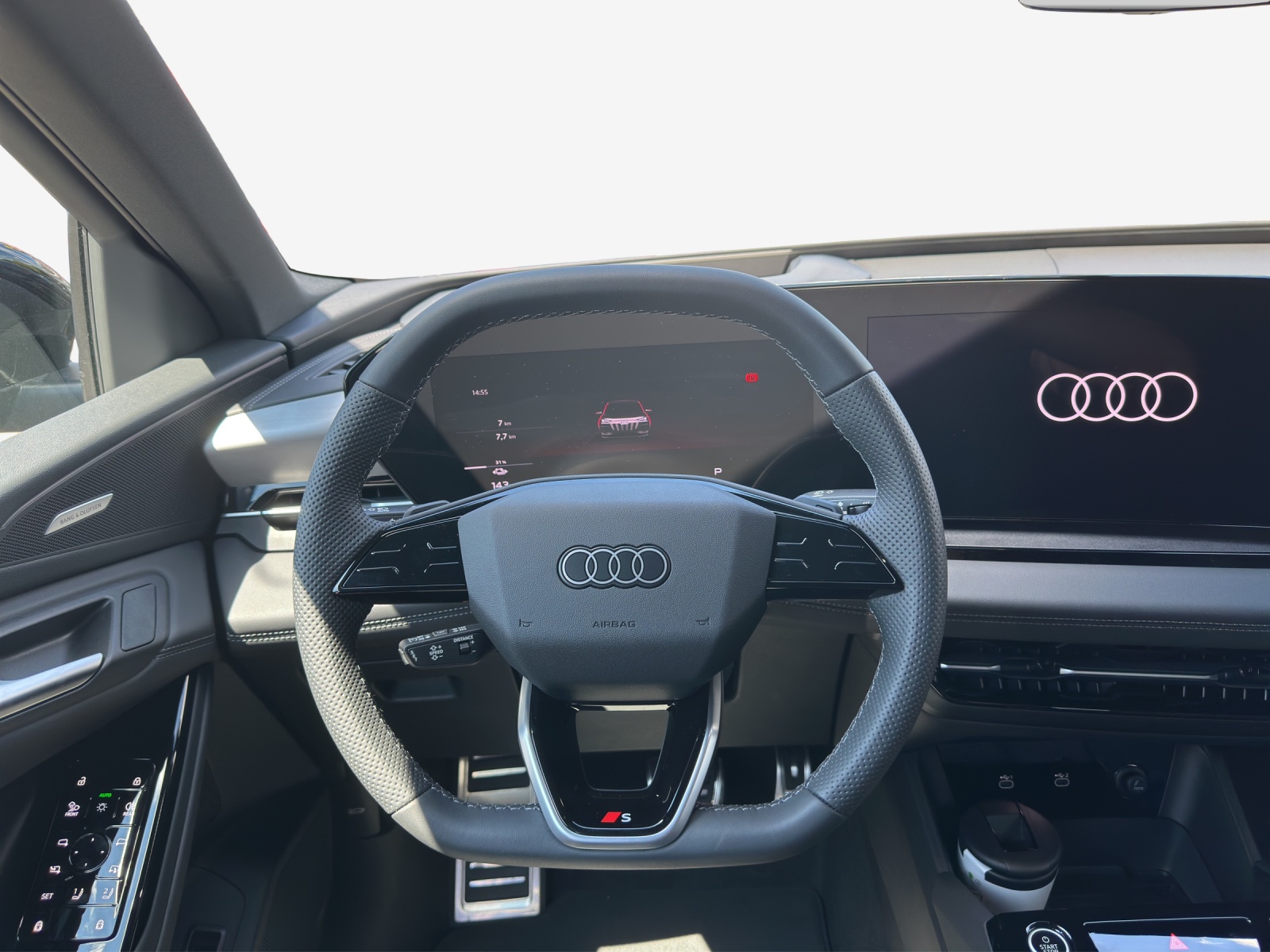 AUDI Q6 Sportback e-tron quattro-image-8
