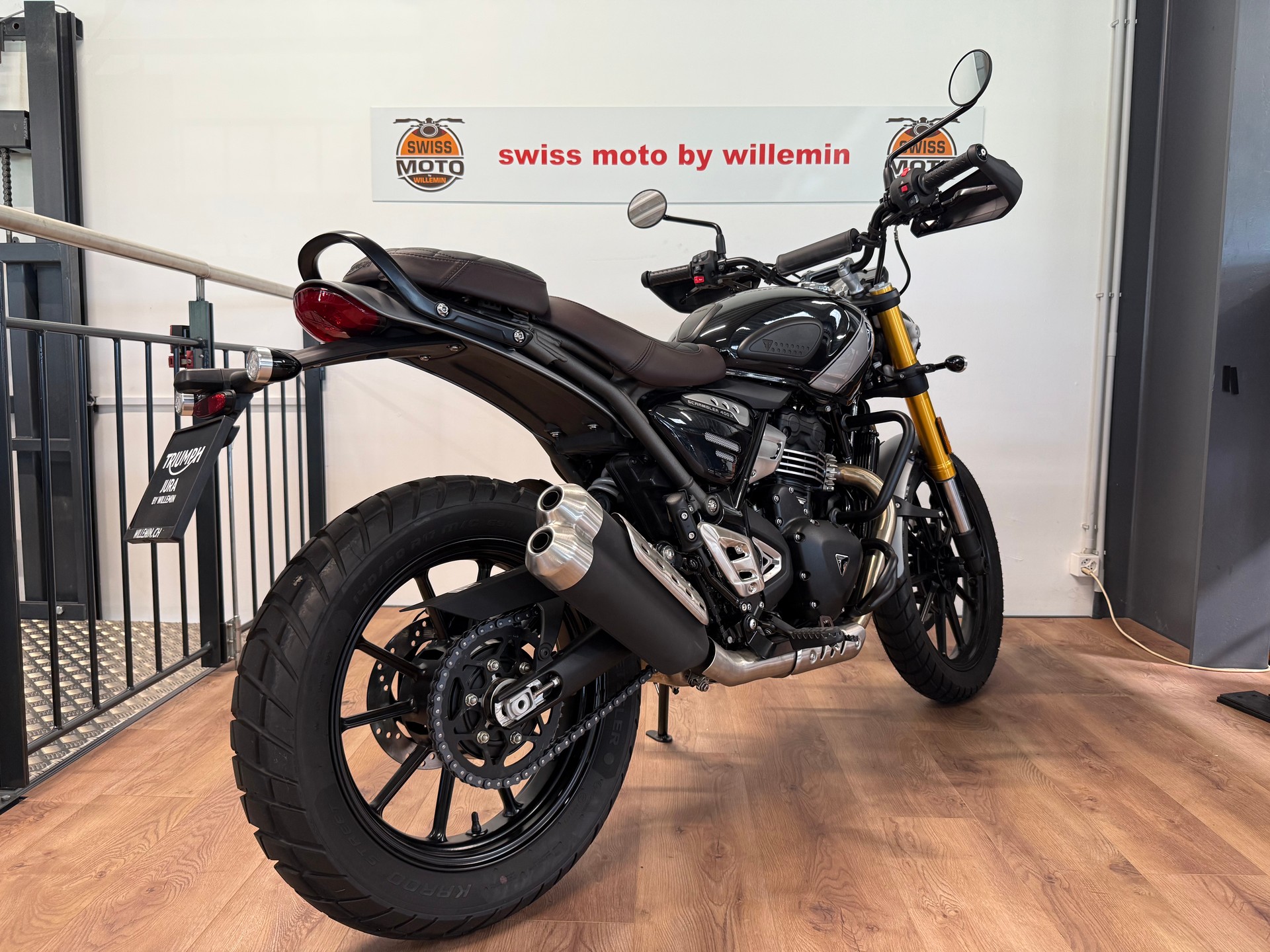 TRIUMPH Scrambler 400 X-showroom-element-3