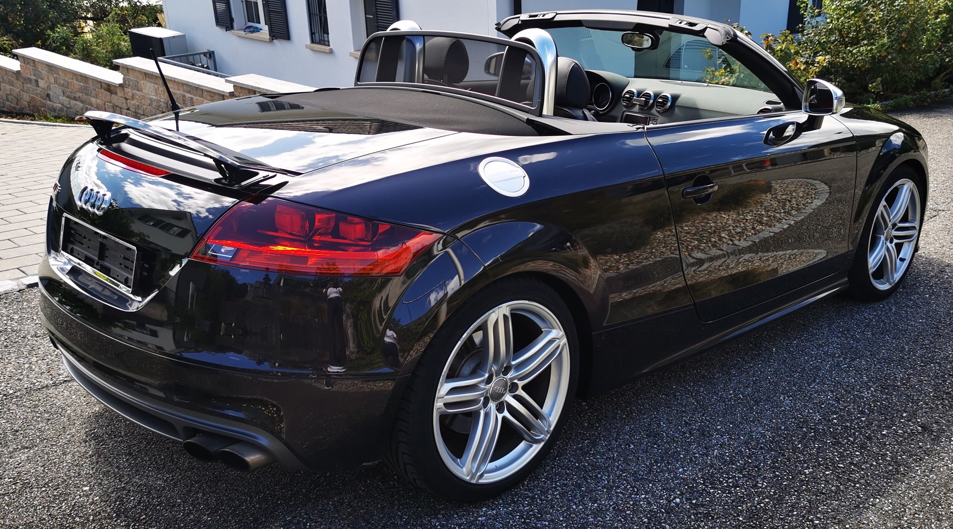 AUDI TTS Roadster 2.0 TFSI quattro S-tronic-image-2