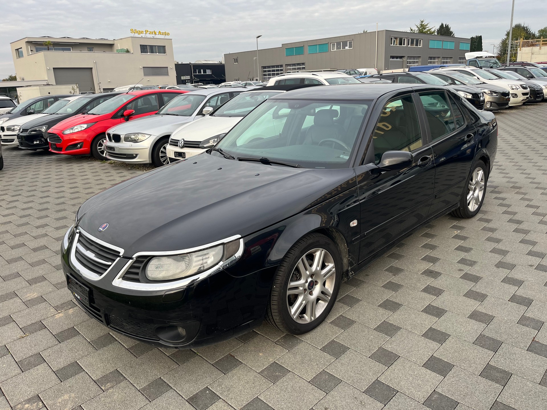 SAAB 9-5 2.0t Linear-image-1