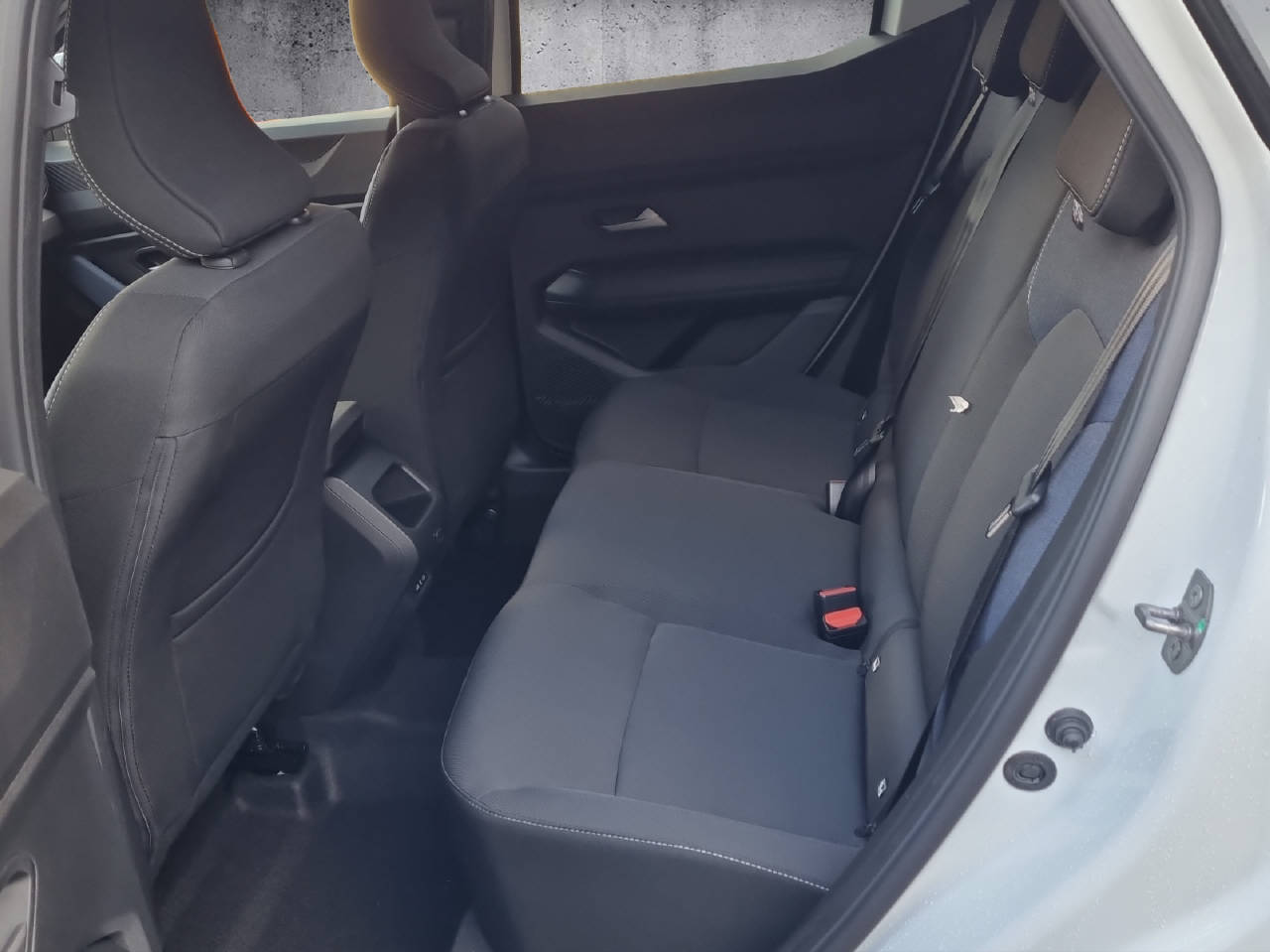 DACIA Duster 1.6 Hybrid Journey 140-image-7