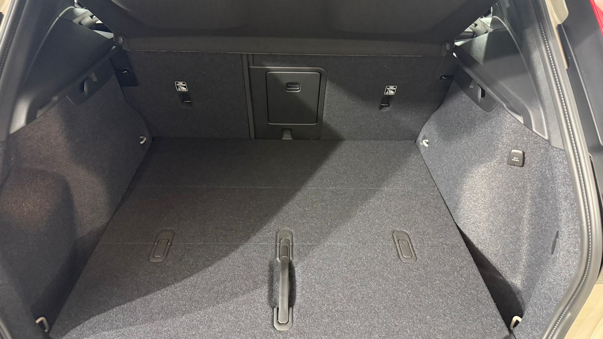 VOLVO XC40 2.0 B3 MH Core-image-6