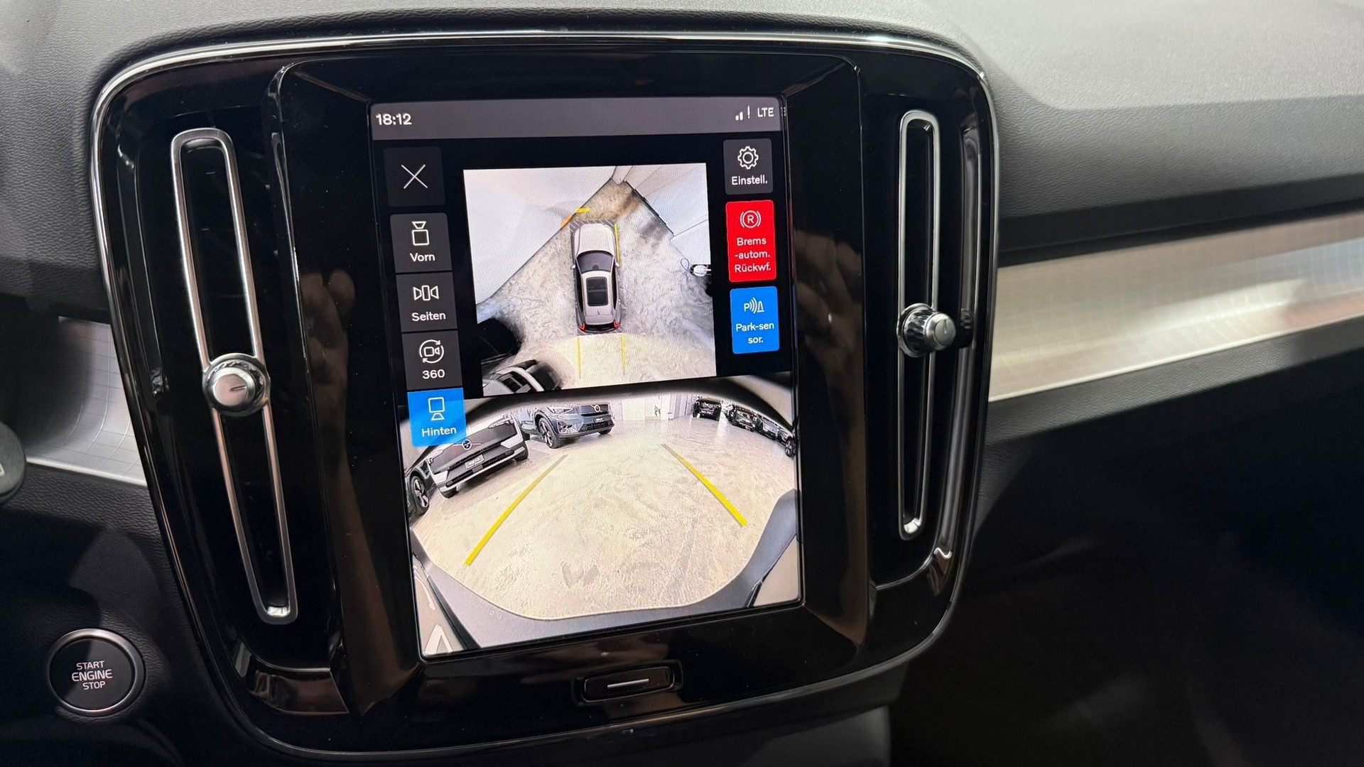 VOLVO XC40 2.0 B3 MH Core-image-8