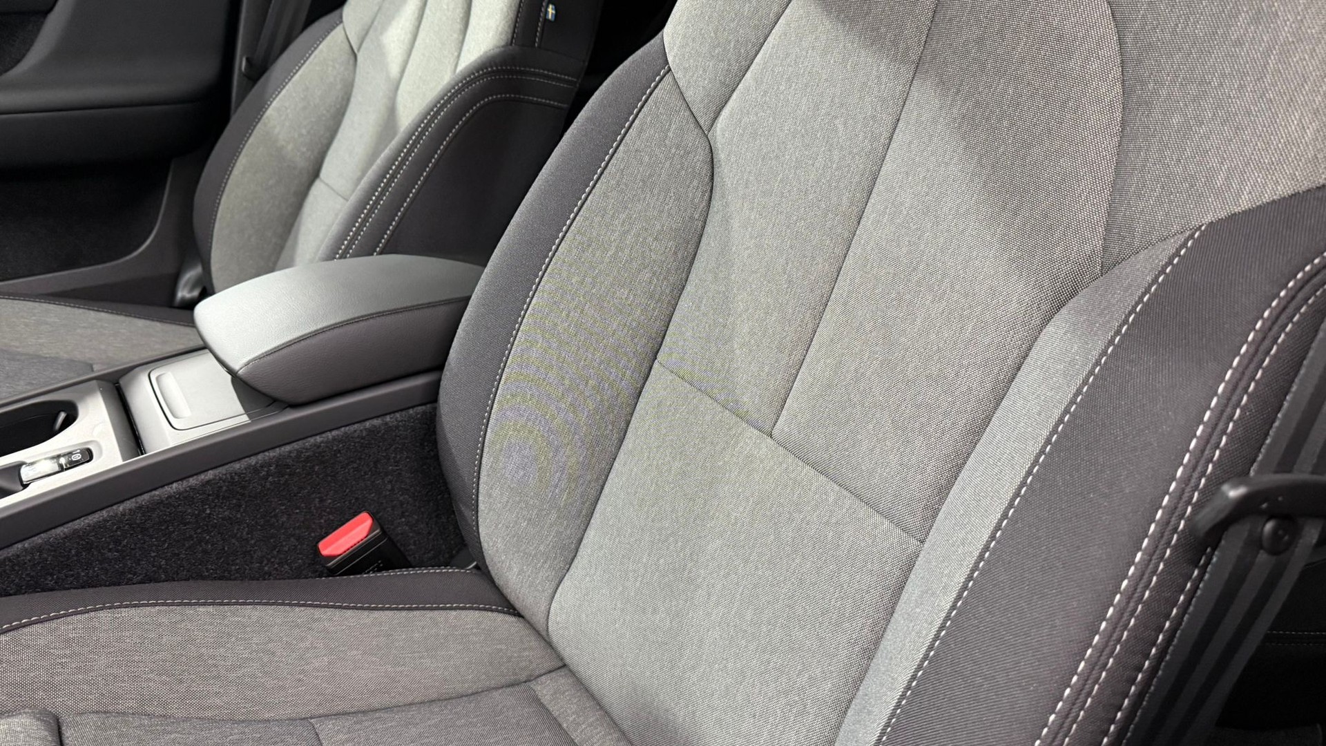 VOLVO XC40 2.0 B3 MH Core-image-10