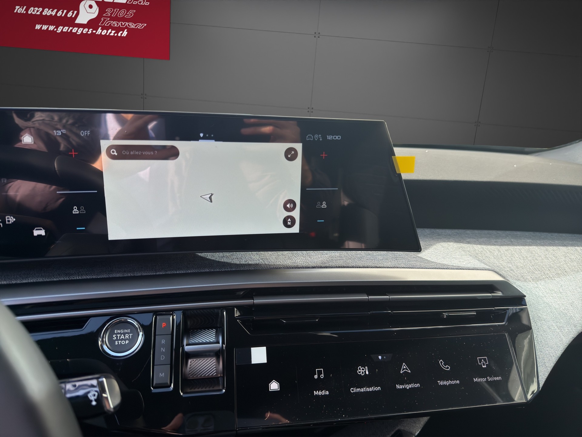 PEUGEOT 3008 1.2 MHEV Allure Premium-image-9