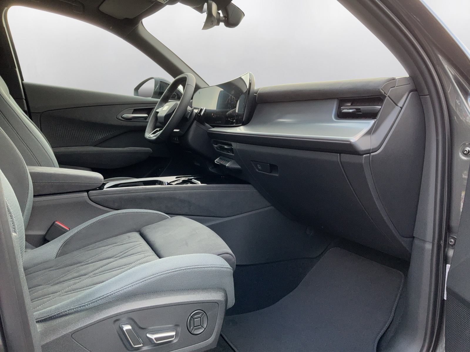 AUDI Q3 Sportback TFSI quattro 195 kW S tronic-image-12