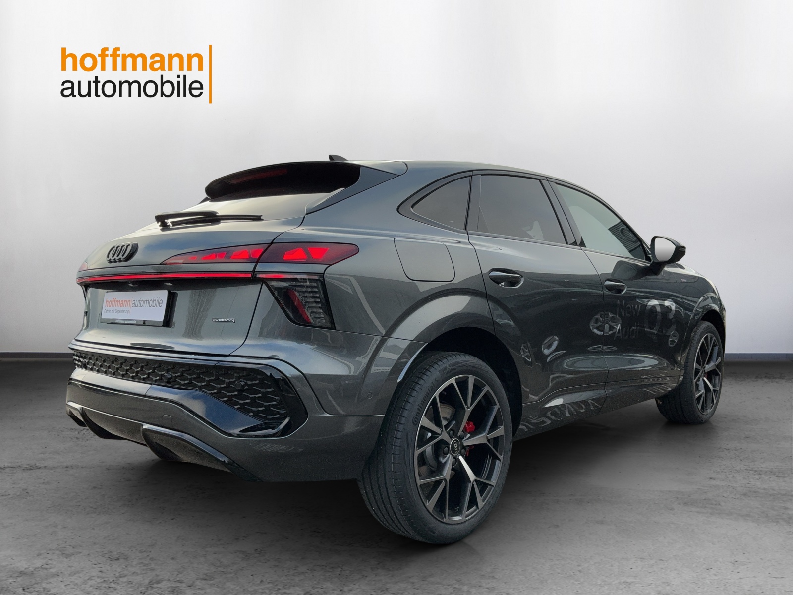 AUDI Q3 Sportback TFSI quattro 195 kW S tronic-image-3