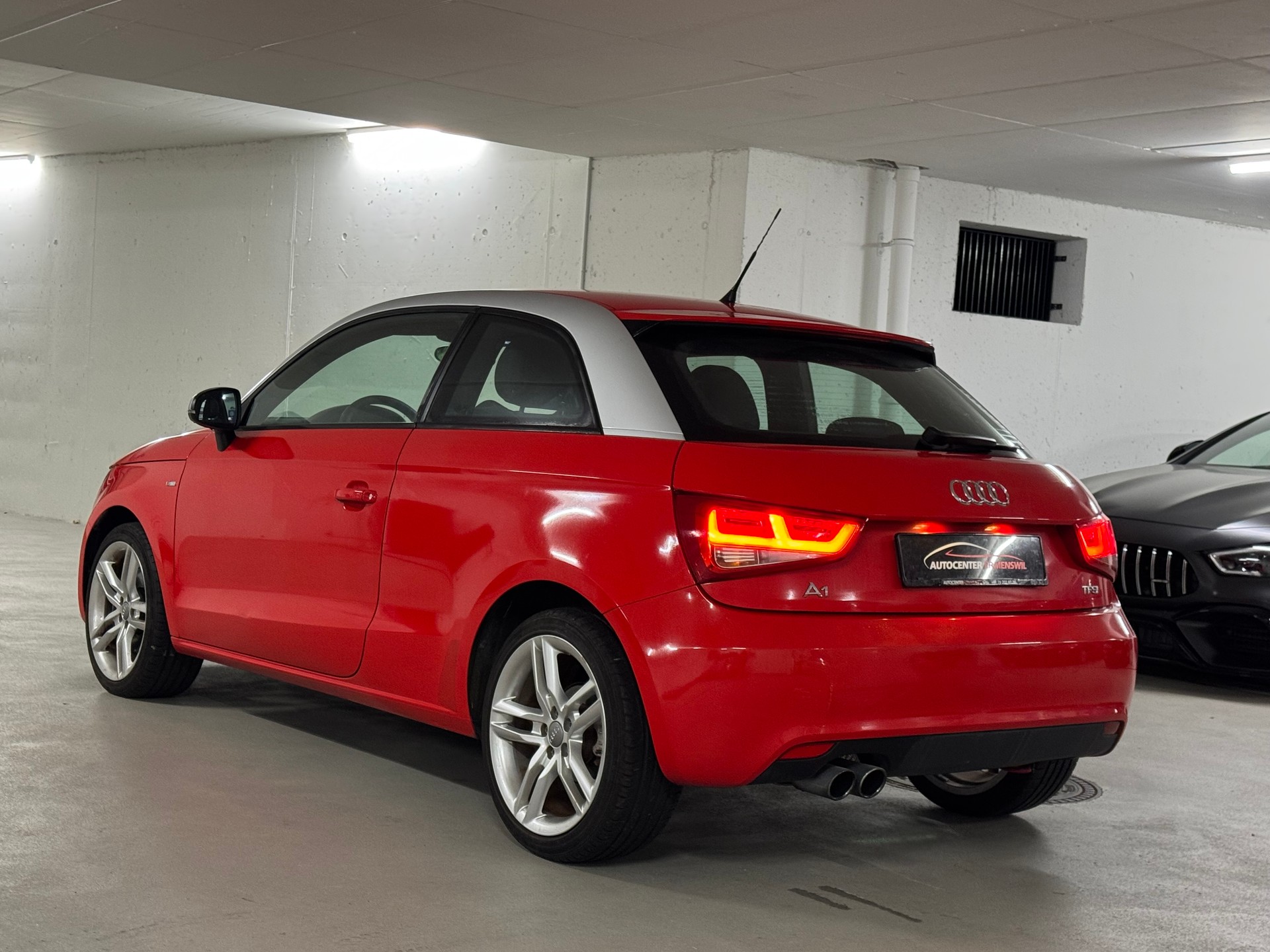 AUDI A1 1.4 TFSI S-Line S-tronic-image-4