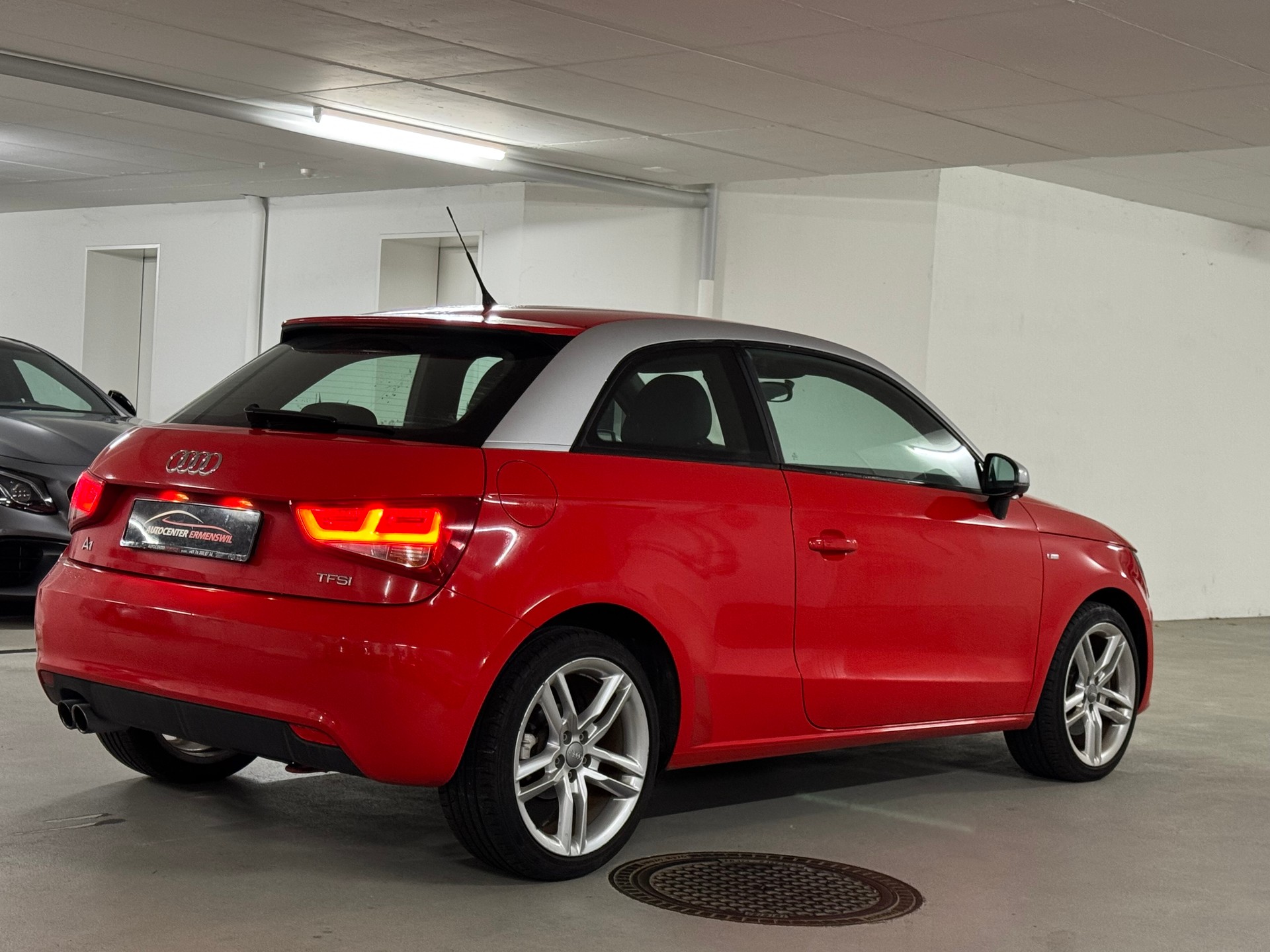 AUDI A1 1.4 TFSI S-Line S-tronic-image-6