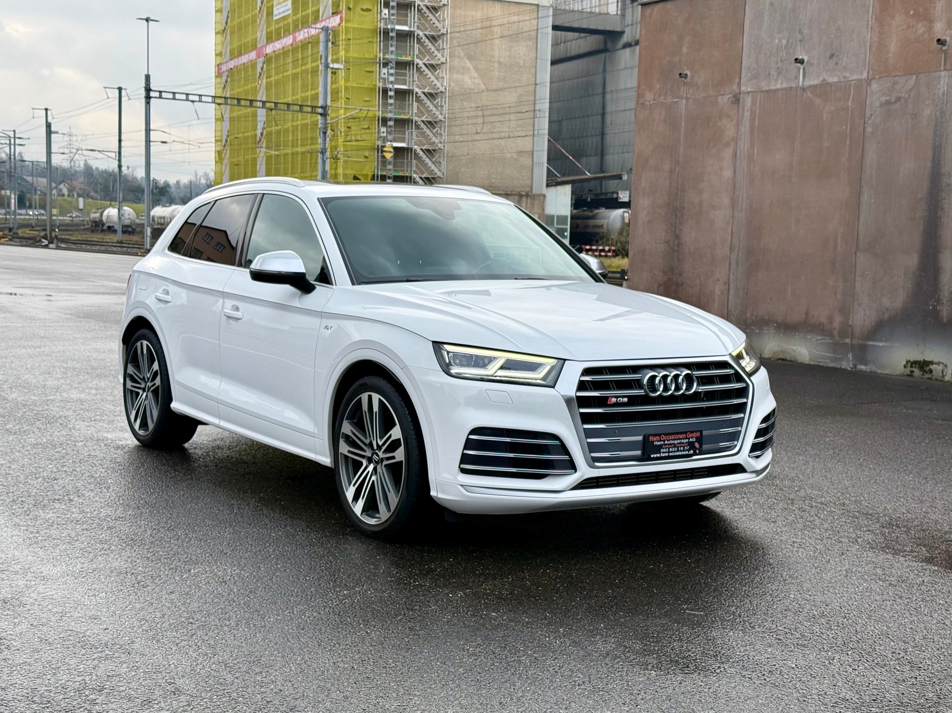 AUDI SQ5 3.0 TFSI quattro S-tronic-image-4