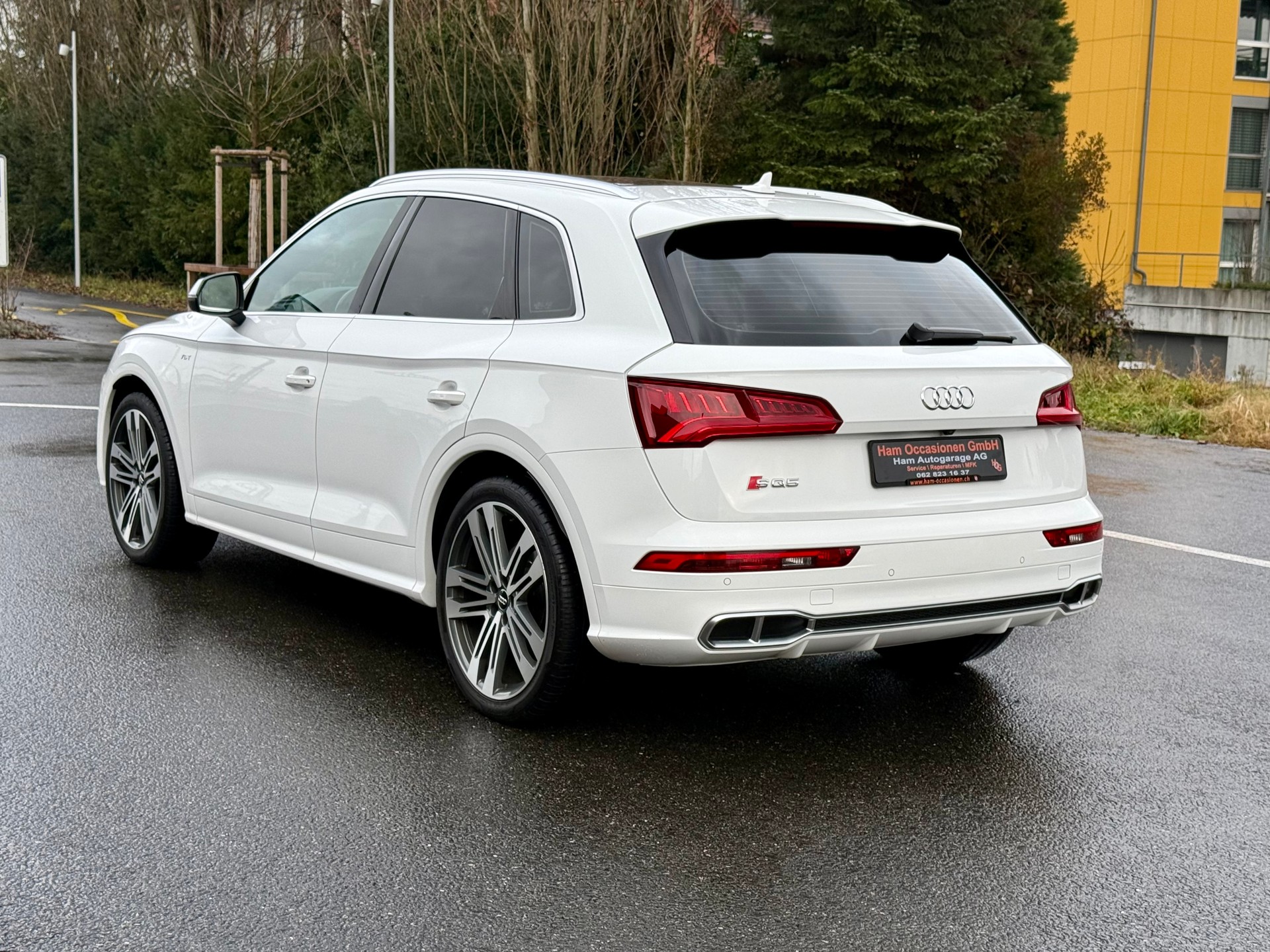 AUDI SQ5 3.0 TFSI quattro S-tronic-image-2
