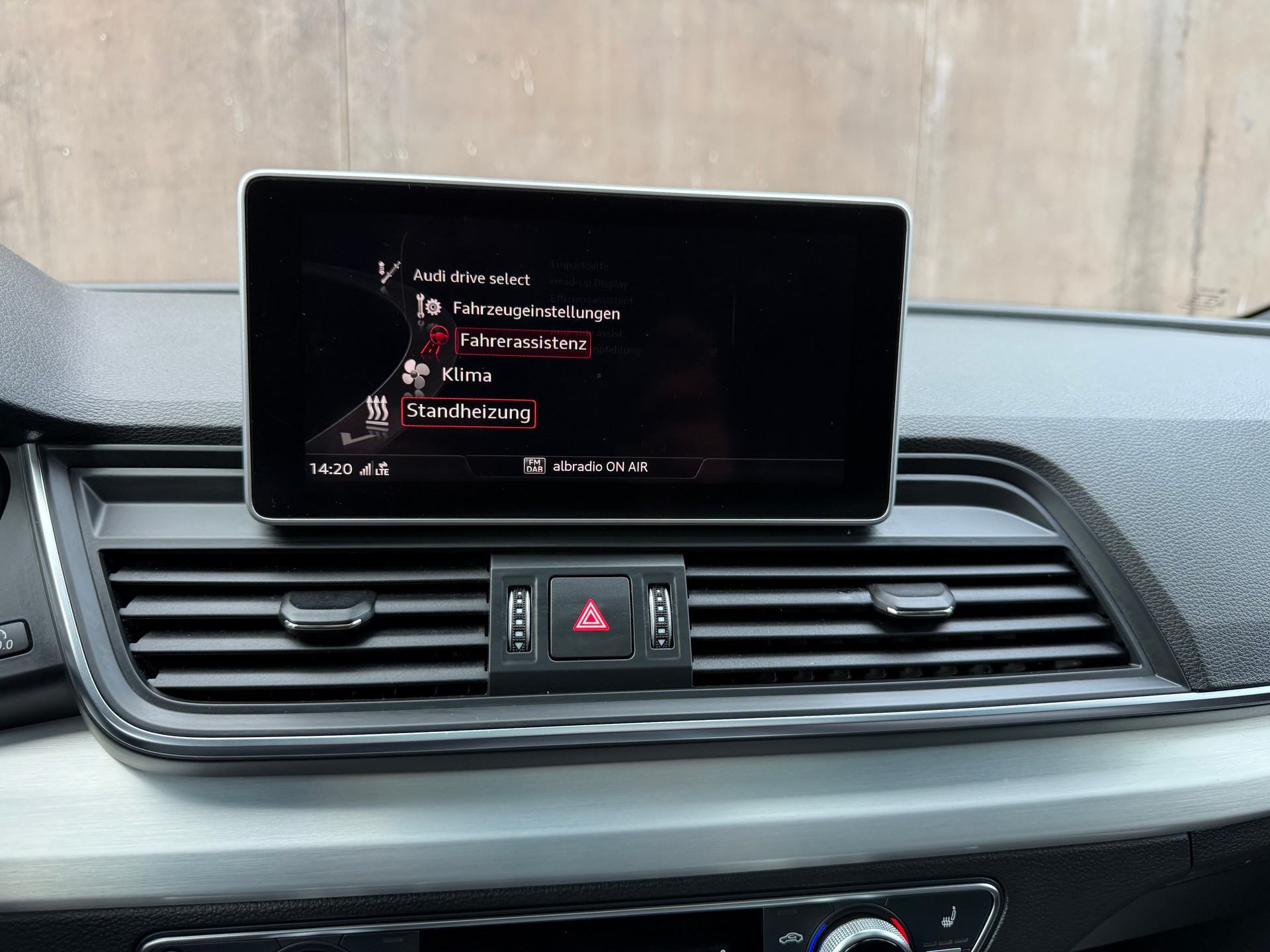 AUDI SQ5 3.0 TFSI quattro S-tronic-image-11