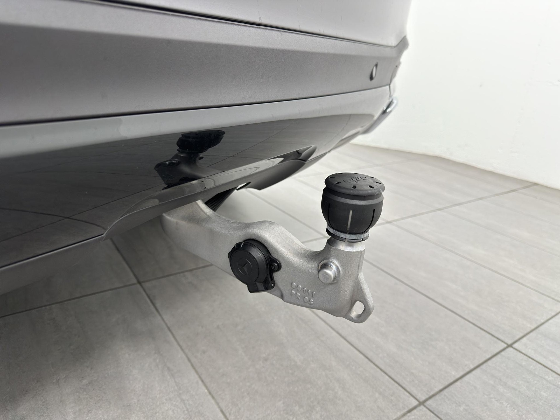 MERCEDES-BENZ GLE 350 de AMG Line 4matic-image-8