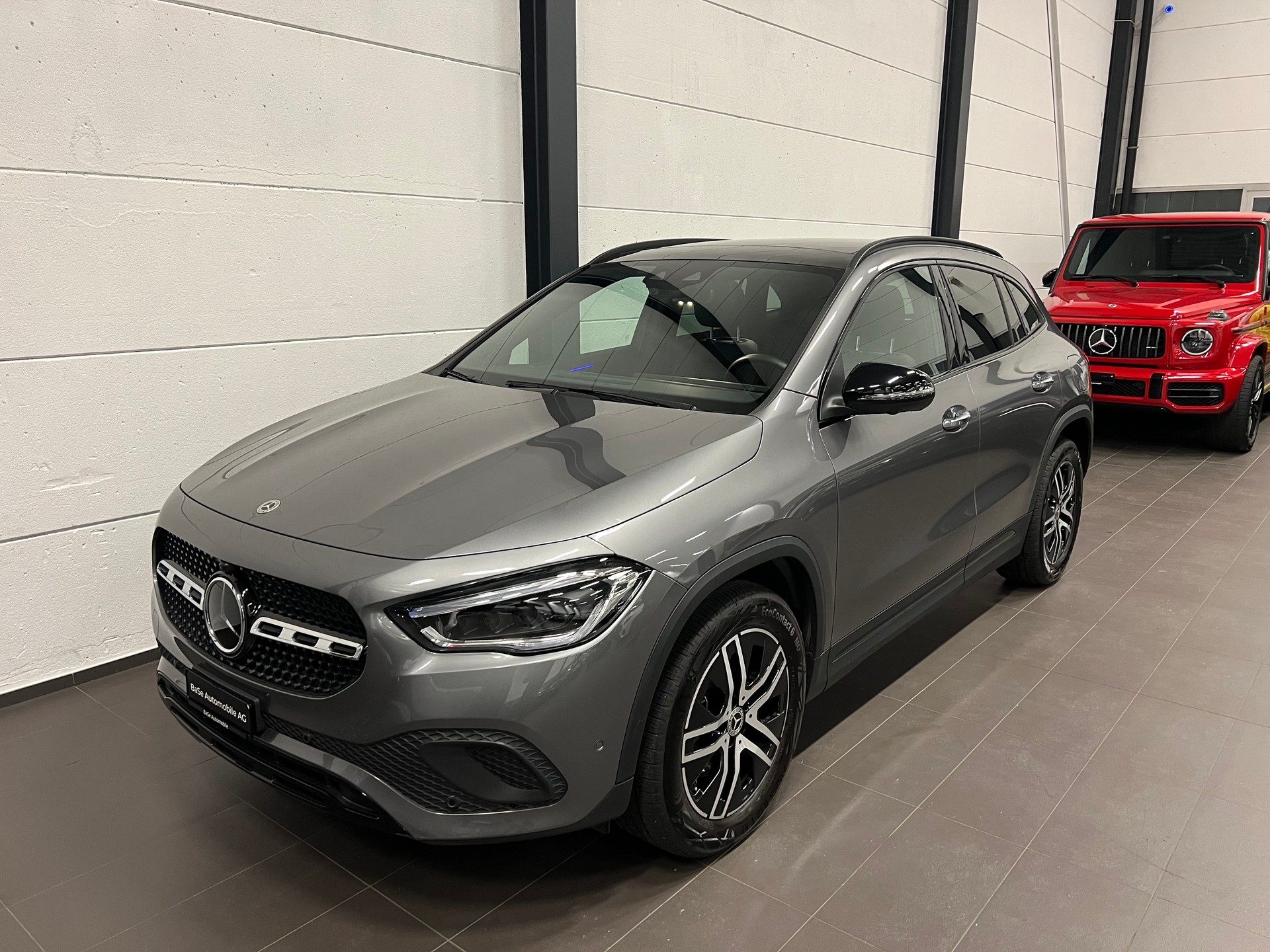 MERCEDES-BENZ GLA 220d 4Matic Progressive 8G-DCT-image-4