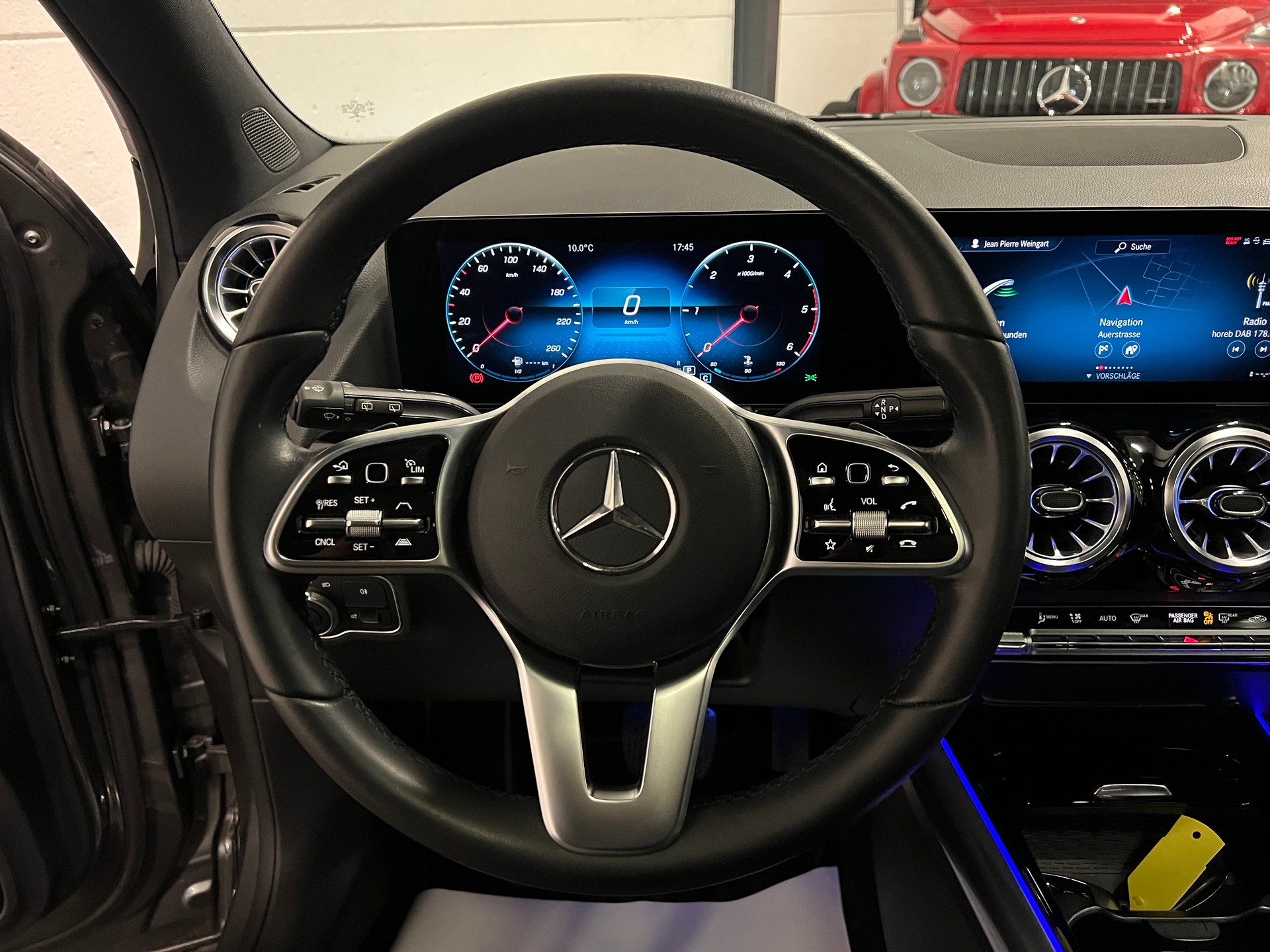 MERCEDES-BENZ GLA 220d 4Matic Progressive 8G-DCT-image-25