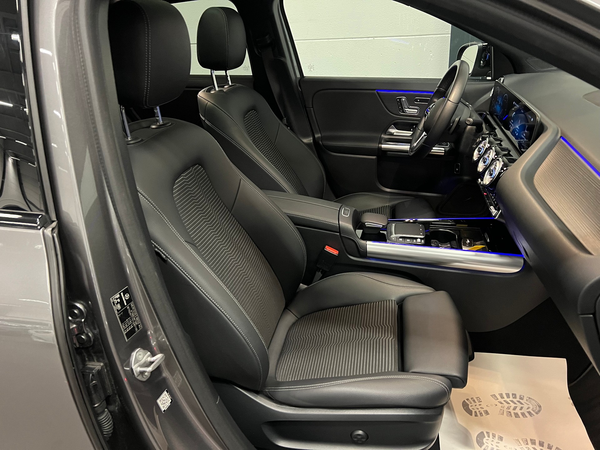 MERCEDES-BENZ GLA 220d 4Matic Progressive 8G-DCT-image-19
