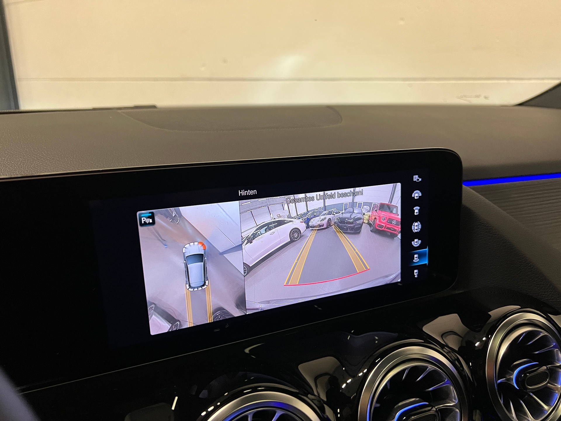 MERCEDES-BENZ GLA 220d 4Matic Progressive 8G-DCT-image-27