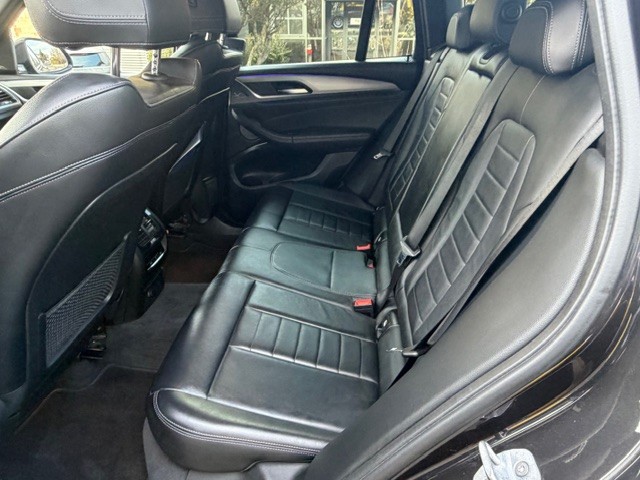 BMW X3 xDrive 20d Individual M Sport Steptronic-image-8