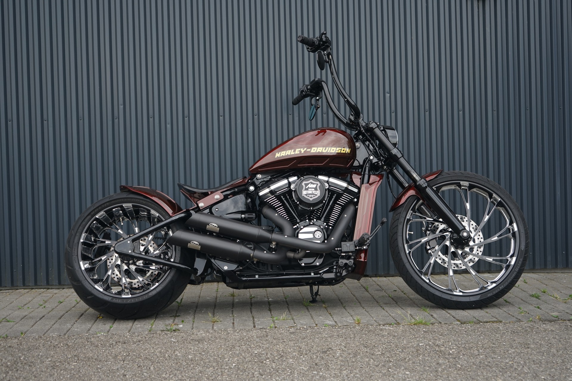 HARLEY-DAVIDSON FXBRS Breakout 114 ABS