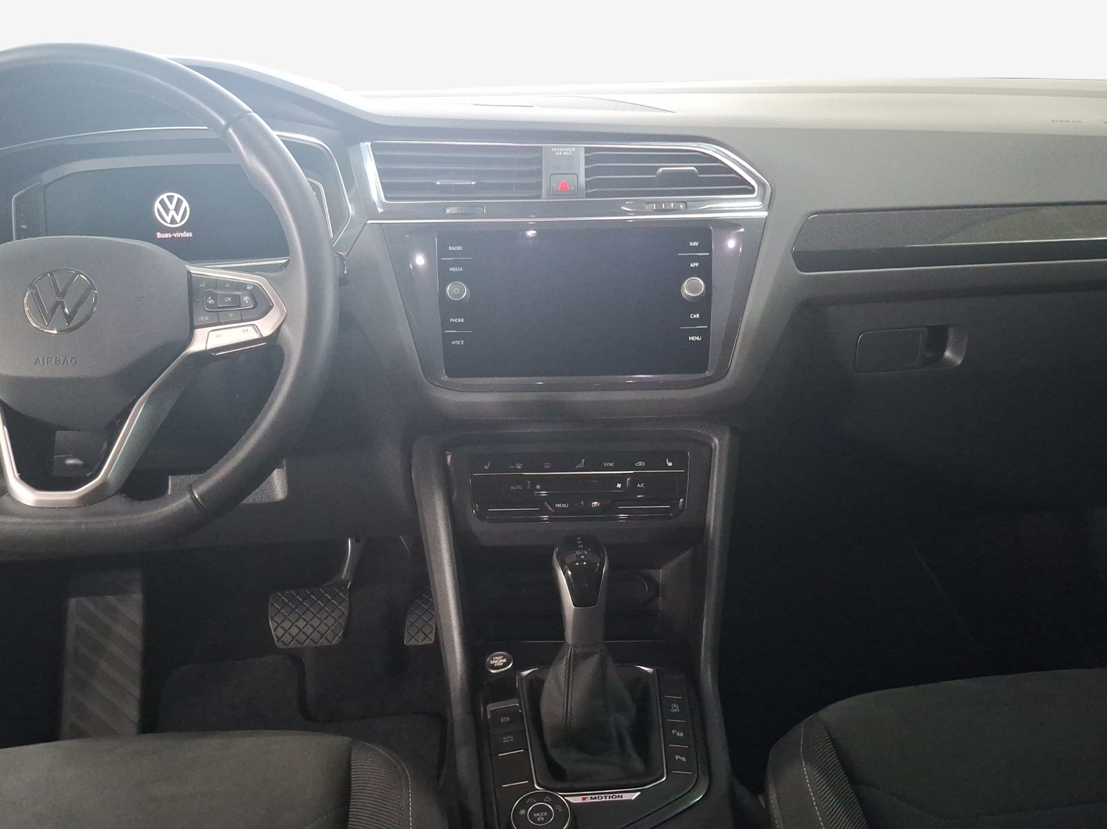 VW Tiguan 2.0 TDI SCR Elegance 4Motion DSG-image-10