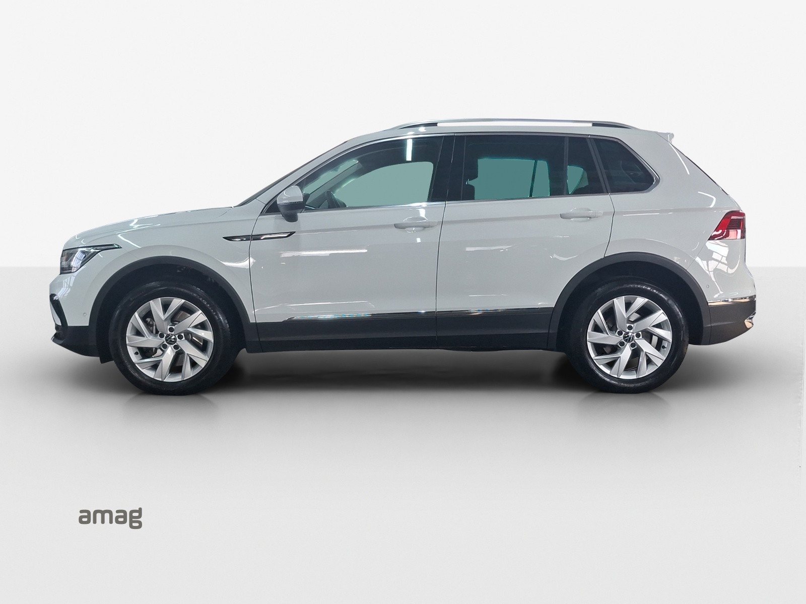 VW Tiguan 2.0 TDI SCR Elegance 4Motion DSG-image-1