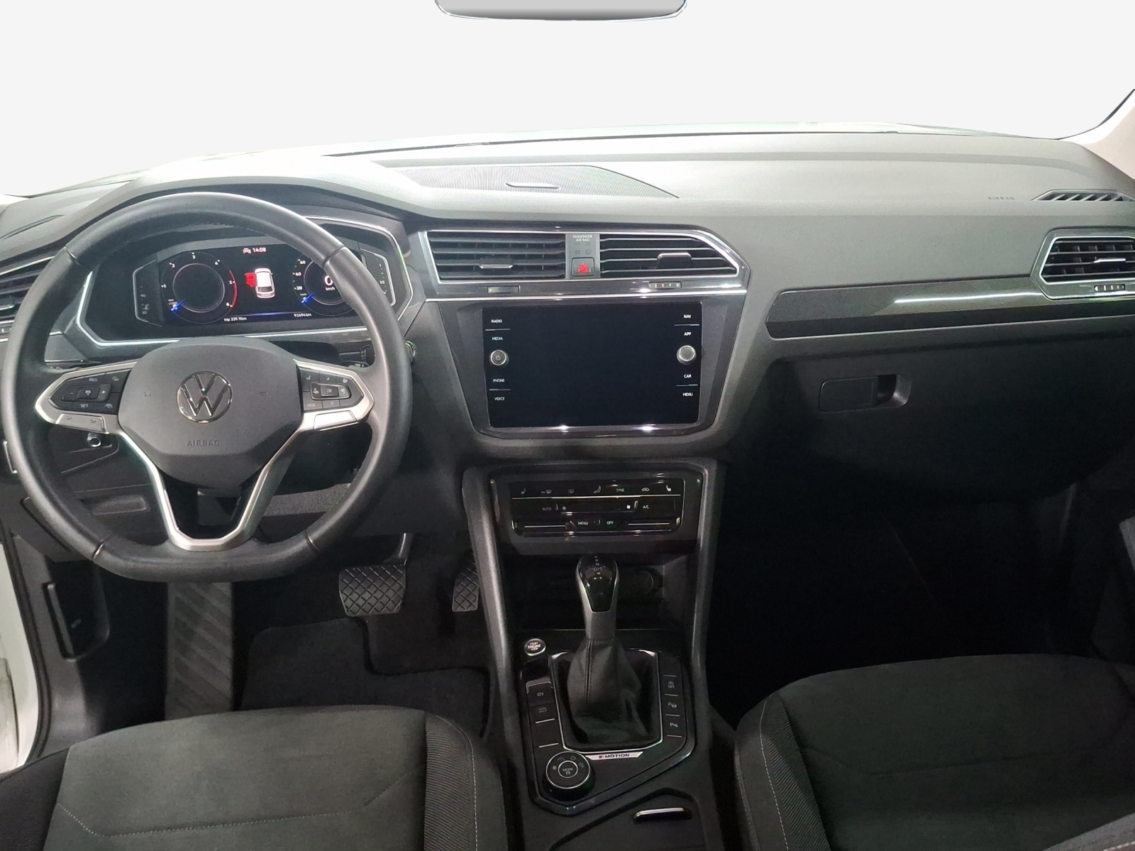 VW Tiguan 2.0 TDI SCR Elegance 4Motion DSG-image-8
