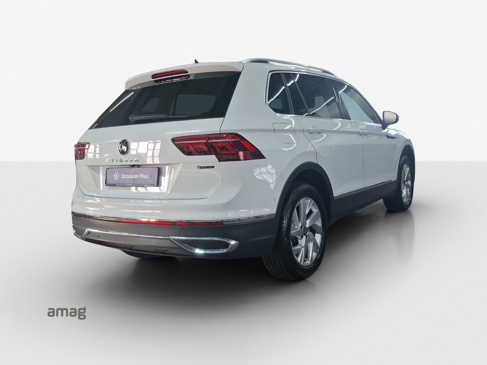 VW Tiguan 2.0 TDI SCR Elegance 4Motion DSG-image-4