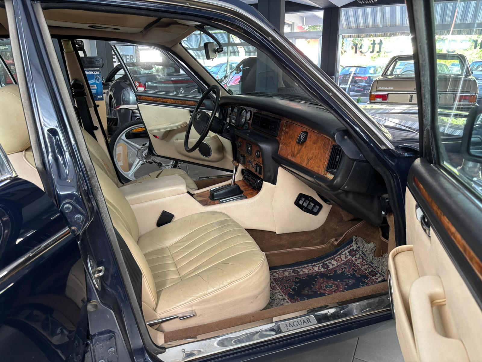 JAGUAR XJ12 5.3 Sovereign Targa-image-4