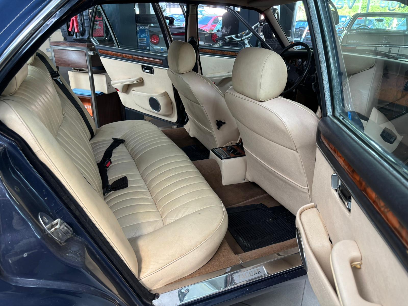JAGUAR XJ12 5.3 Sovereign Targa-image-7