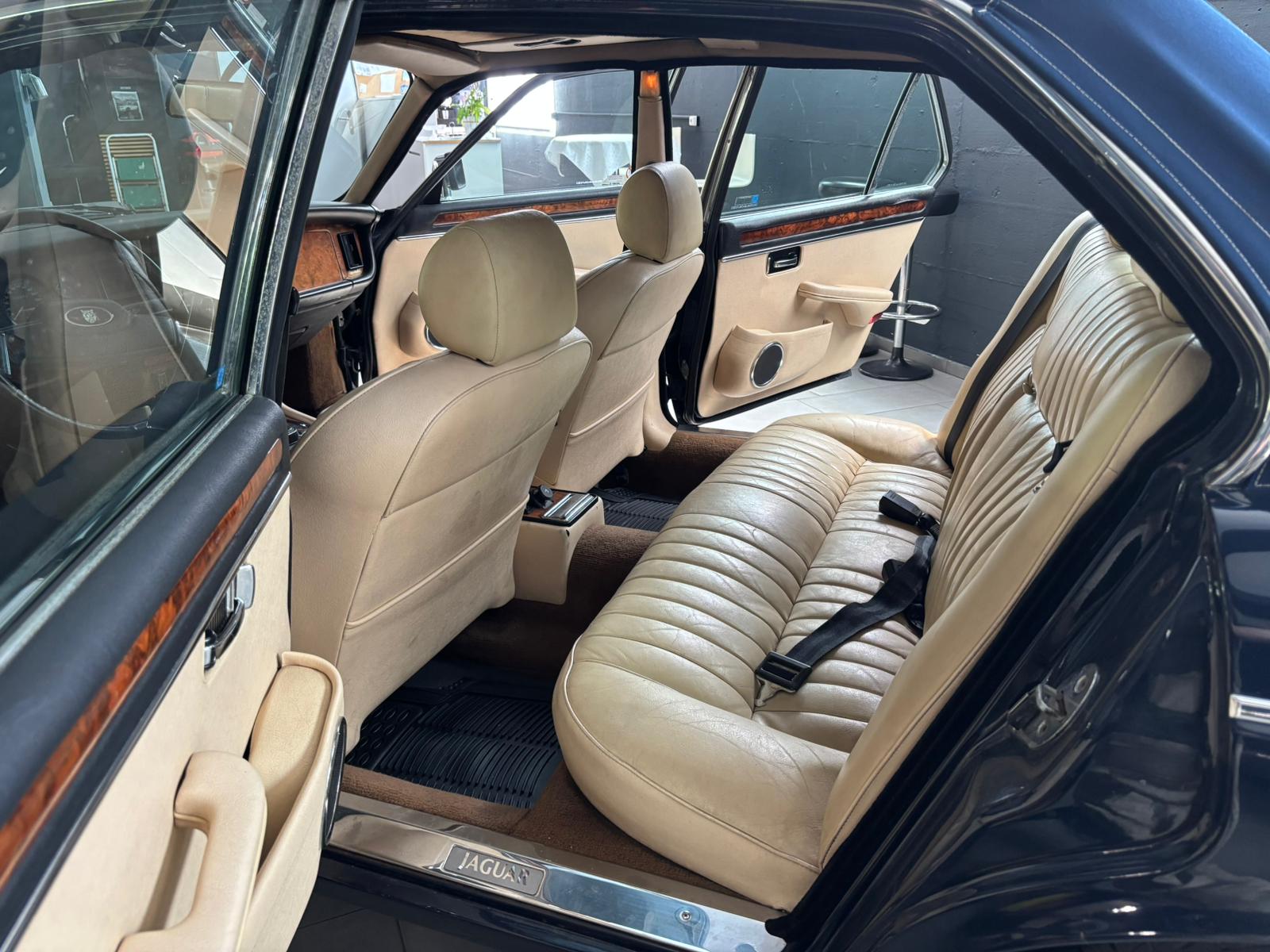 JAGUAR XJ12 5.3 Sovereign Targa-image-6